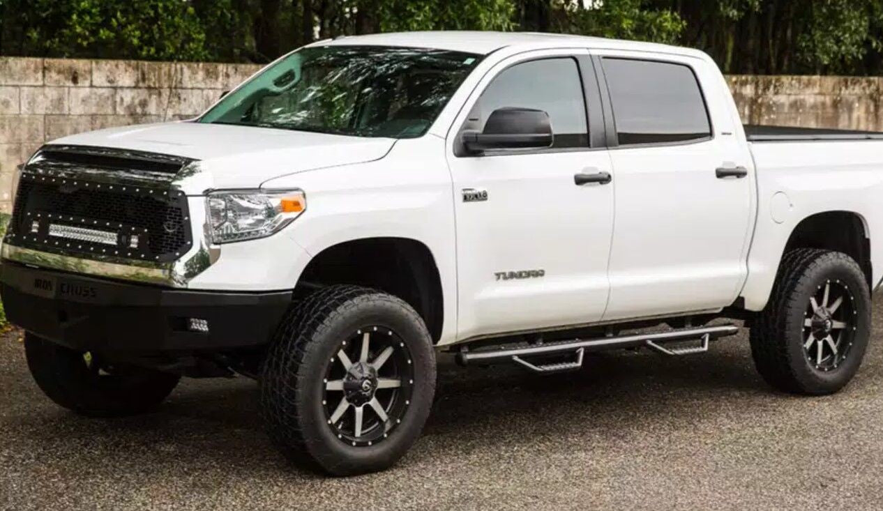 Dominator D4 Dual Step(TM) Cab Length SideSteps (For Gas Vehicles) 2014-2018 Silverado/Sierra 1500/2500 HD Go Rhino