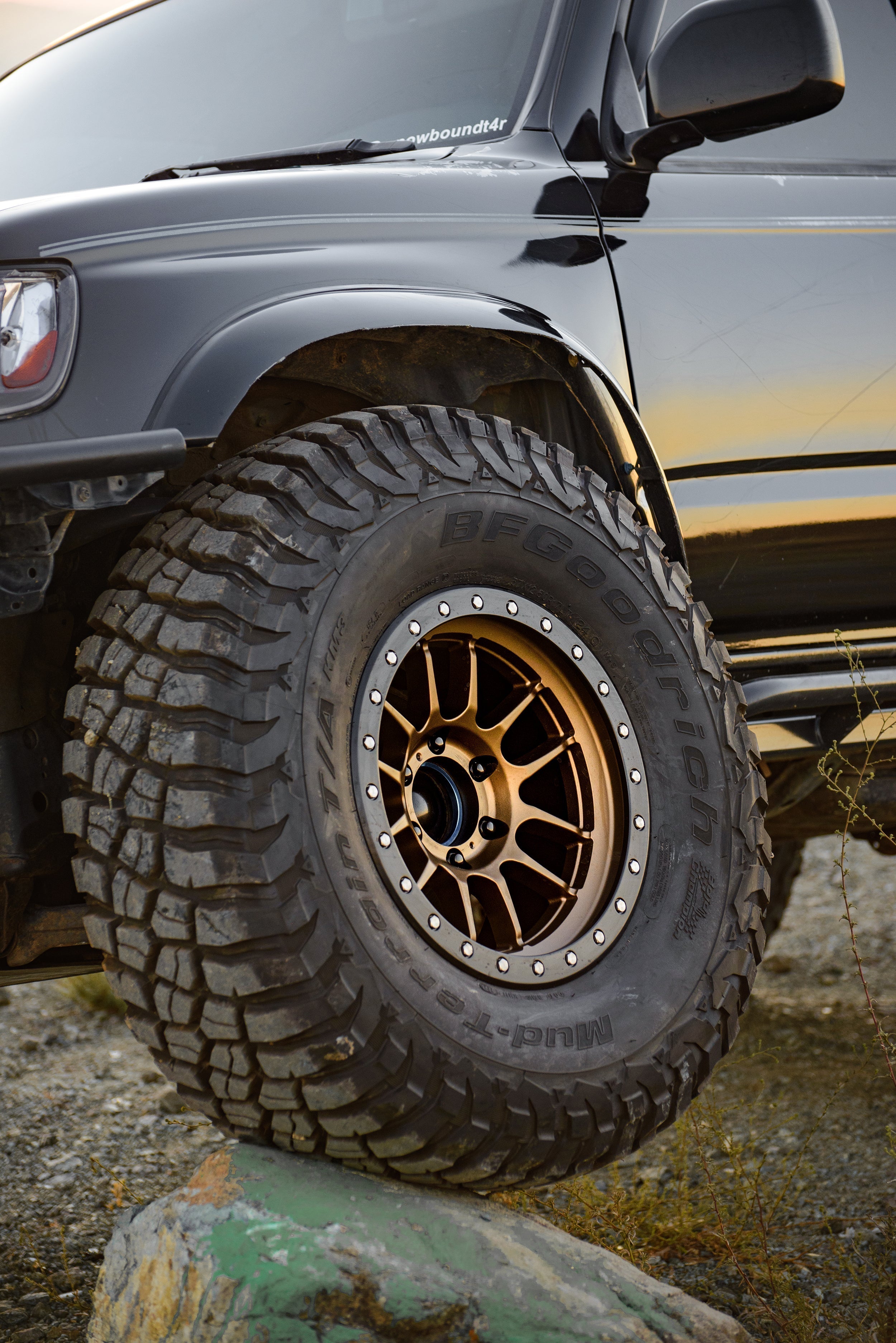 T7 - Matte Bronze 17x9