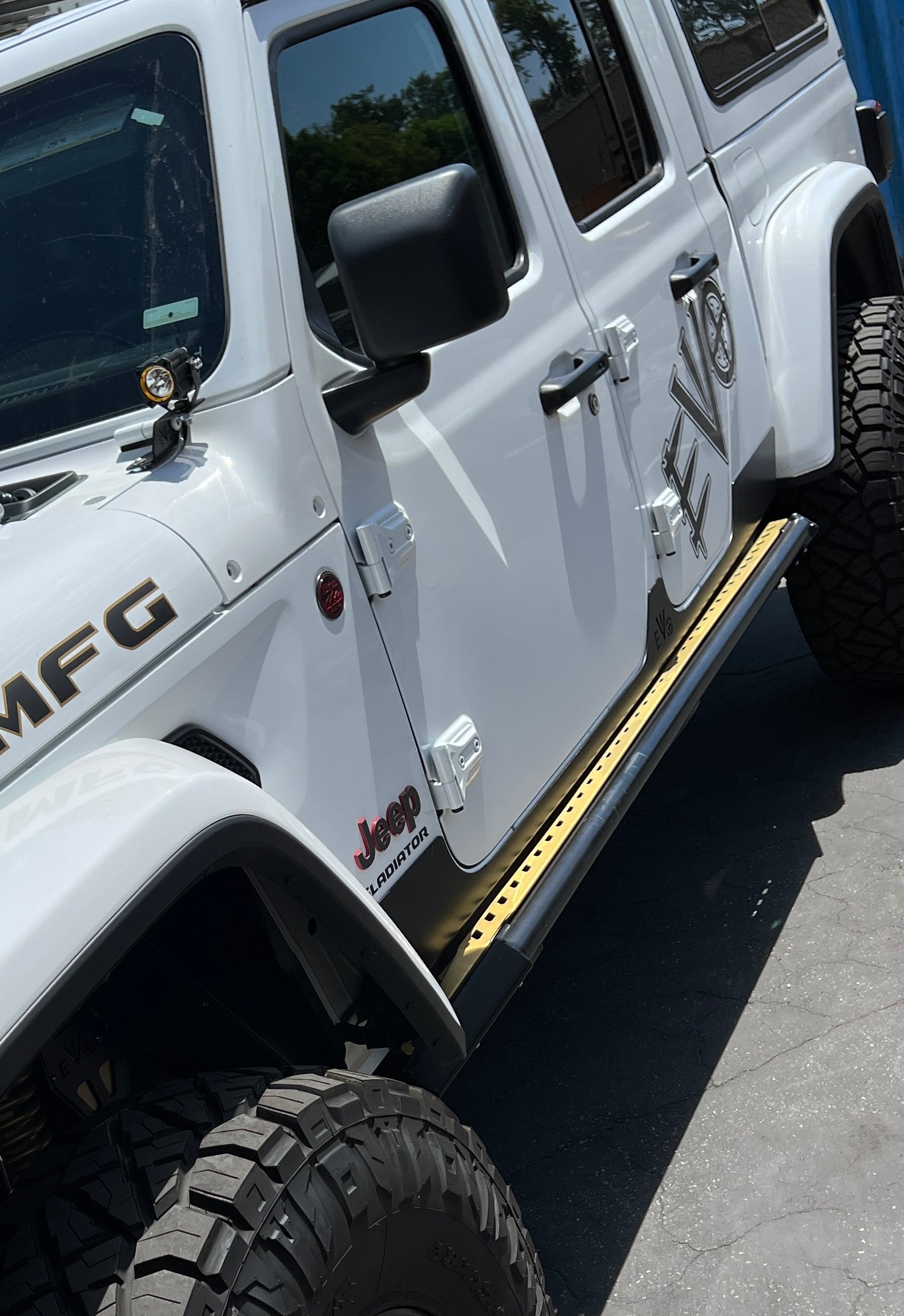 Jeep Gladiator JT KSPEC Rock Sliders