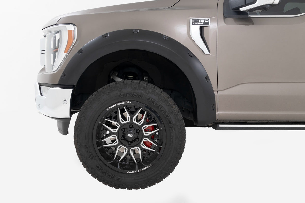 Traditional Pocket Fender Flares Flat Black Ford F-150 2WD/4WD (21-23) Rough Country