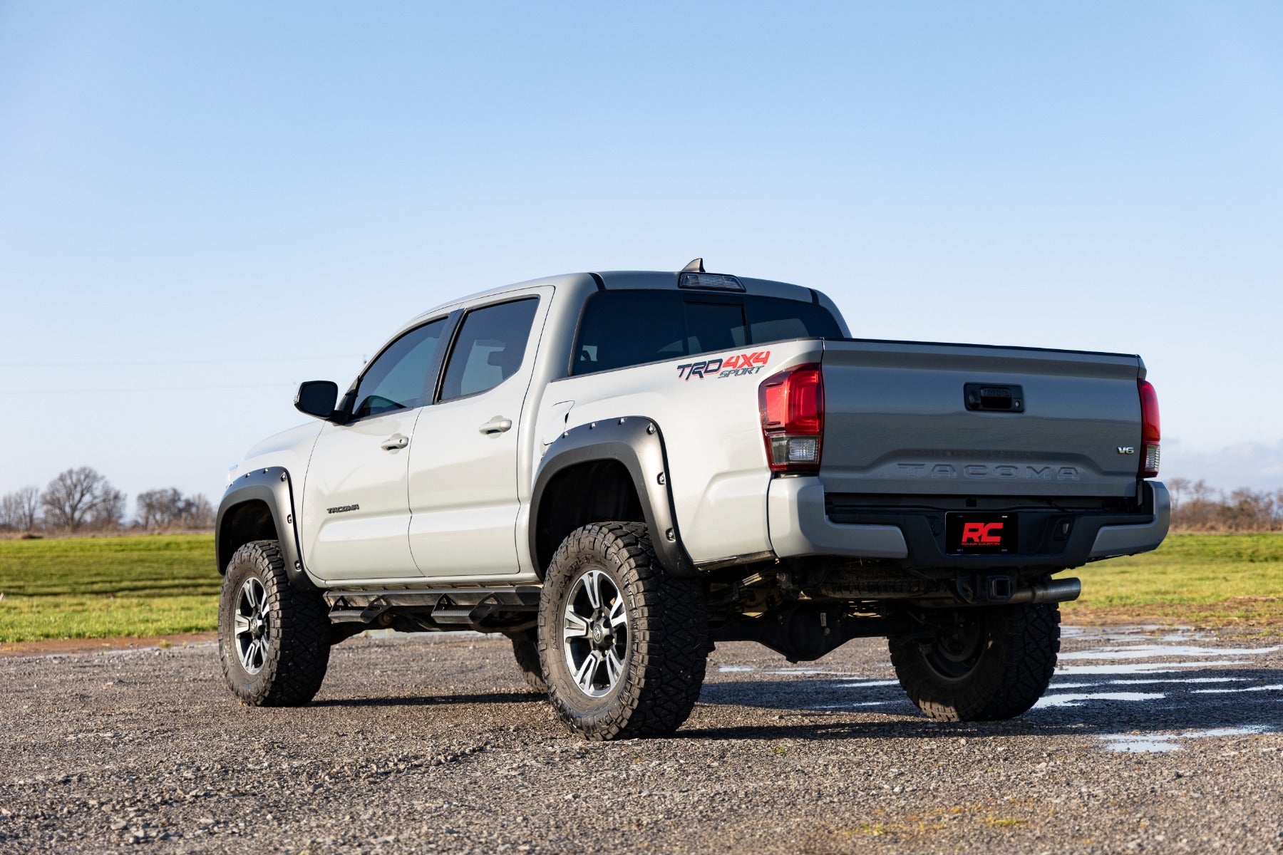 Pocket Fender Flares Toyota Tacoma 2WD/4WD (2016-2023) Rough Country
