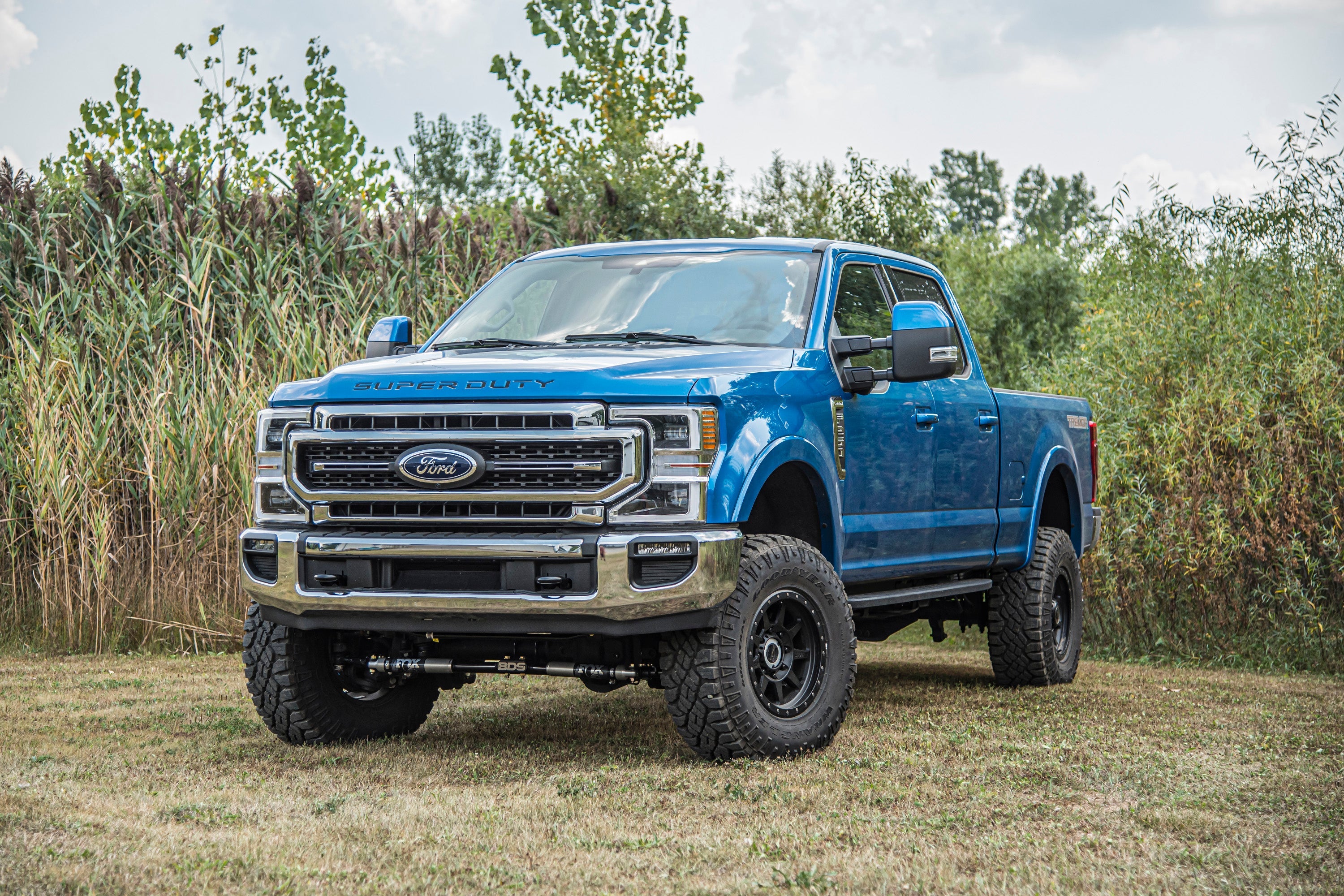 3-inch lift kit for Ford F250/F350 Super Duty (2020-2022) 4WD diesel, showcasing enhanced off-road capability and rugged design.