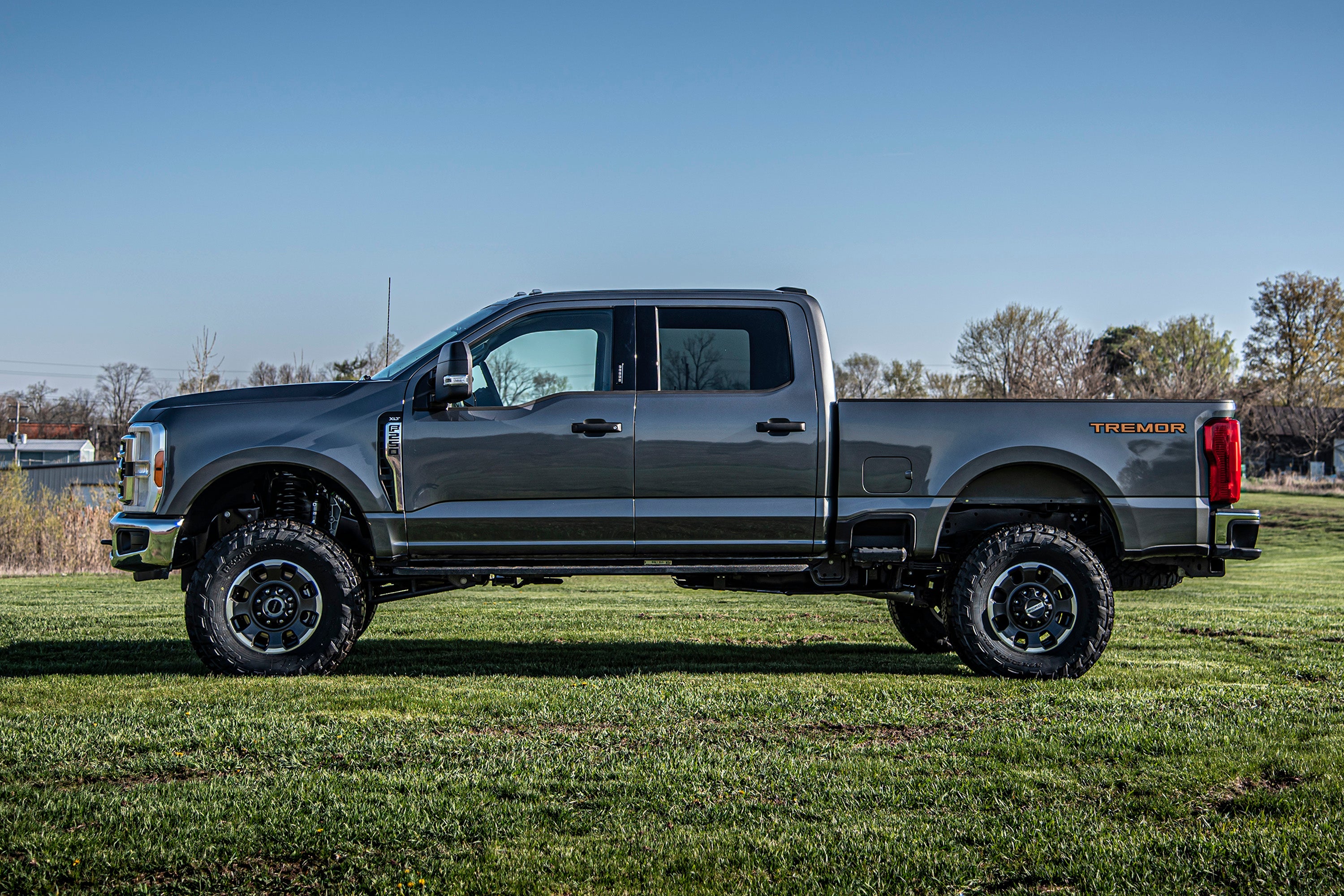 5-inch lift kit for 2023-2025 Ford F250/F350 Super Duty 4WD, showcasing enhanced off-road capability and rugged design.
