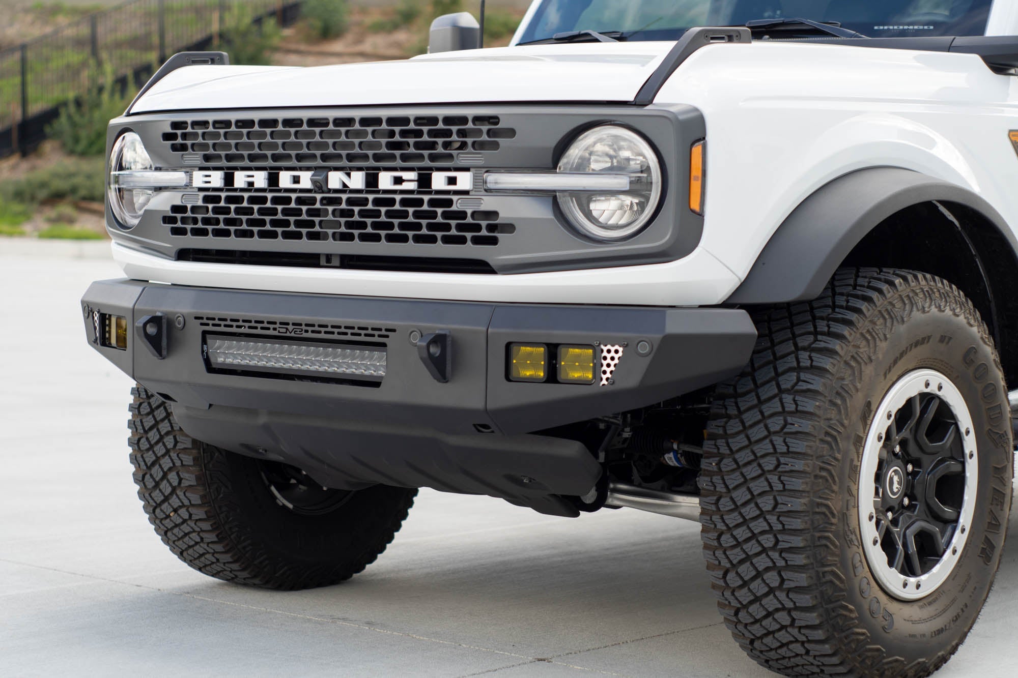 2021 2025 Ford Bronco Oe Plus Series Front Bumper V2 DV8 Offroad