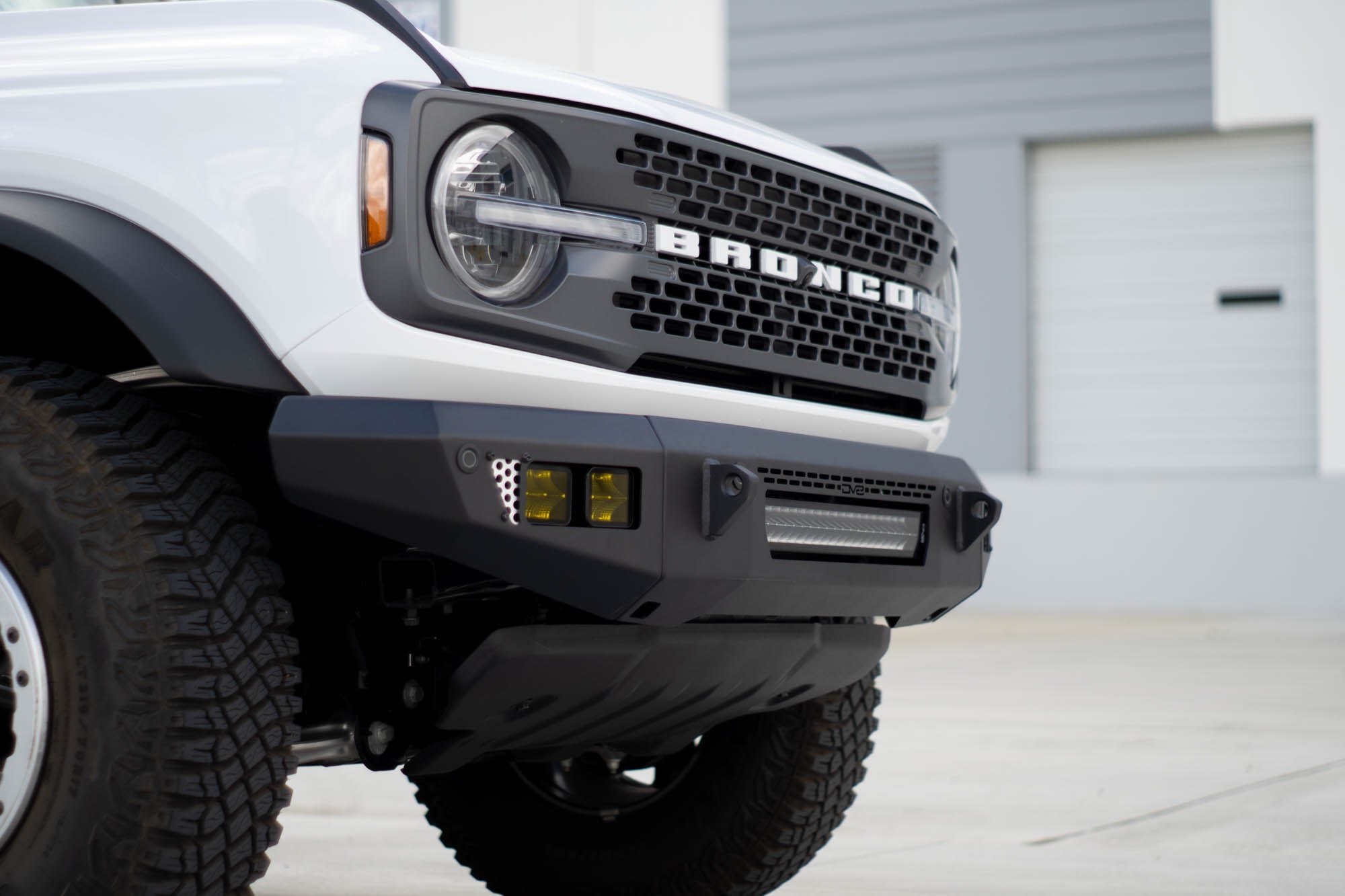 2021 2025 Ford Bronco Oe Plus Series Front Bumper V2 DV8 Offroad