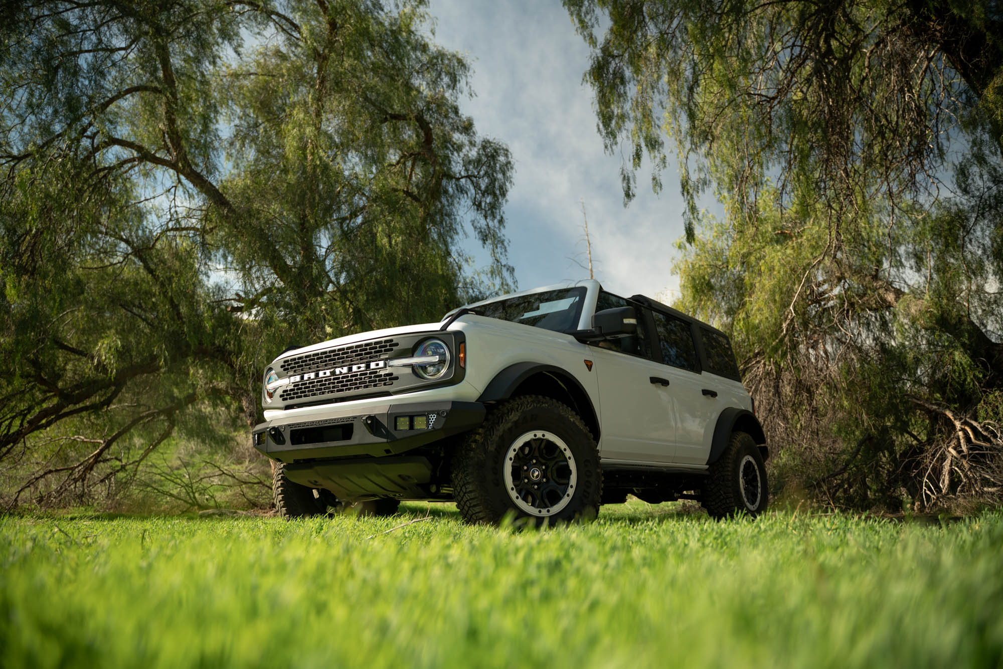 2021 2025 Ford Bronco Oe Plus Series Front Bumper V2 DV8 Offroad