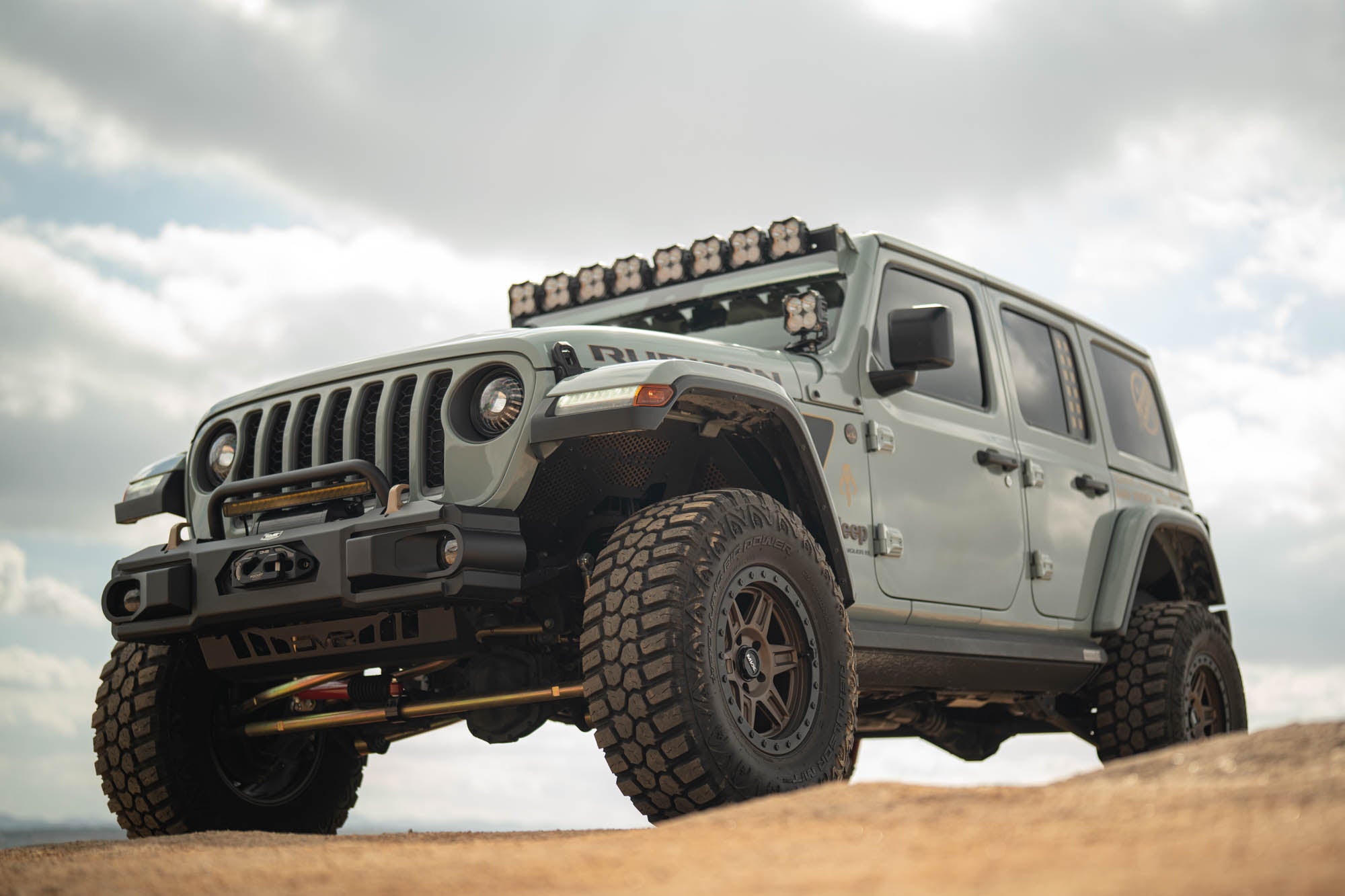 2018 2025 Jeep Wrangler JL & 2020 2025 Gladiator JT OE Plus Front Bumper DV8 Offroad