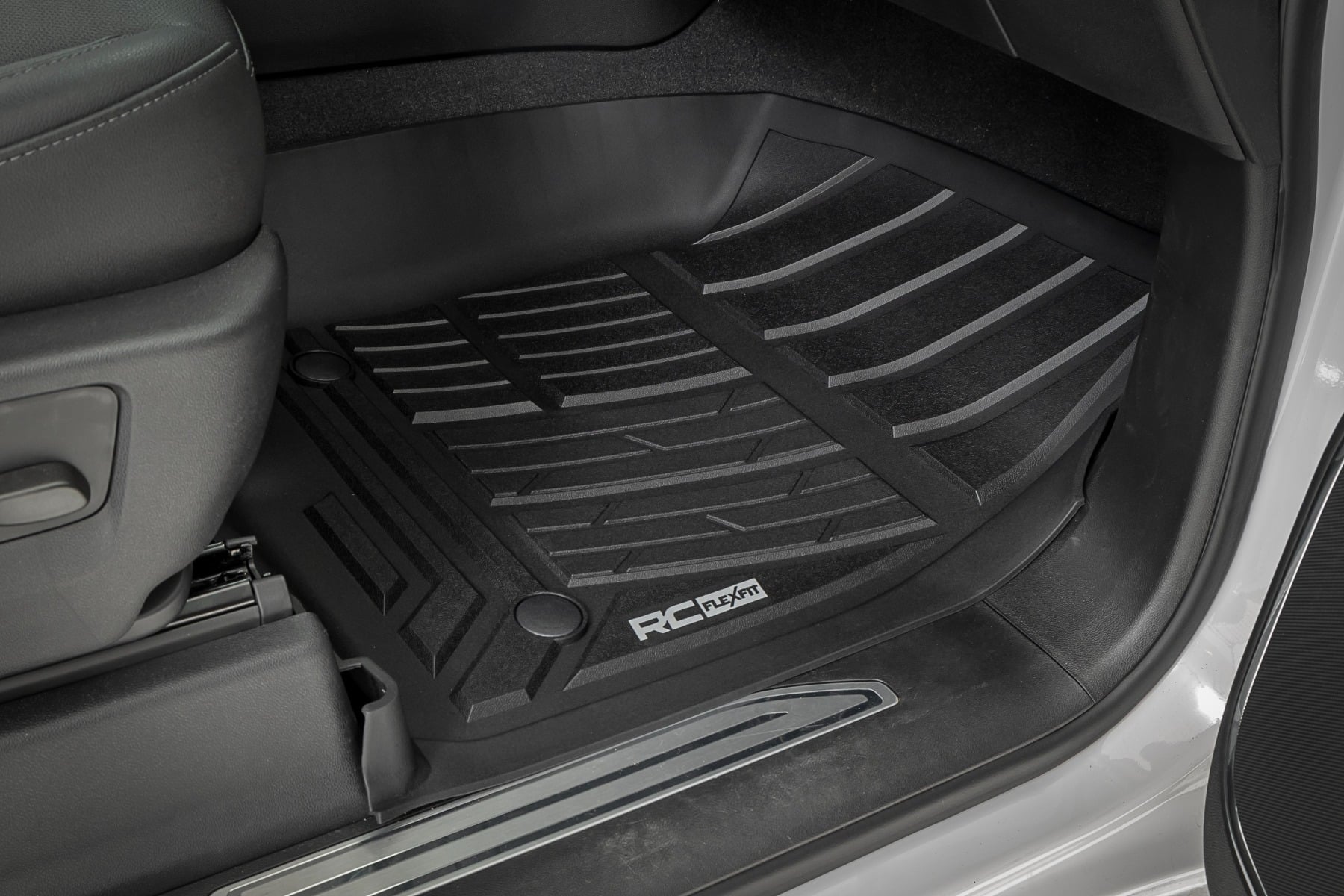 Flex-Fit Floor Mats FR & RR FR Bucket Crew Silverado/Sierra 1500/2500HD/3500HD (19-26) Rough Country