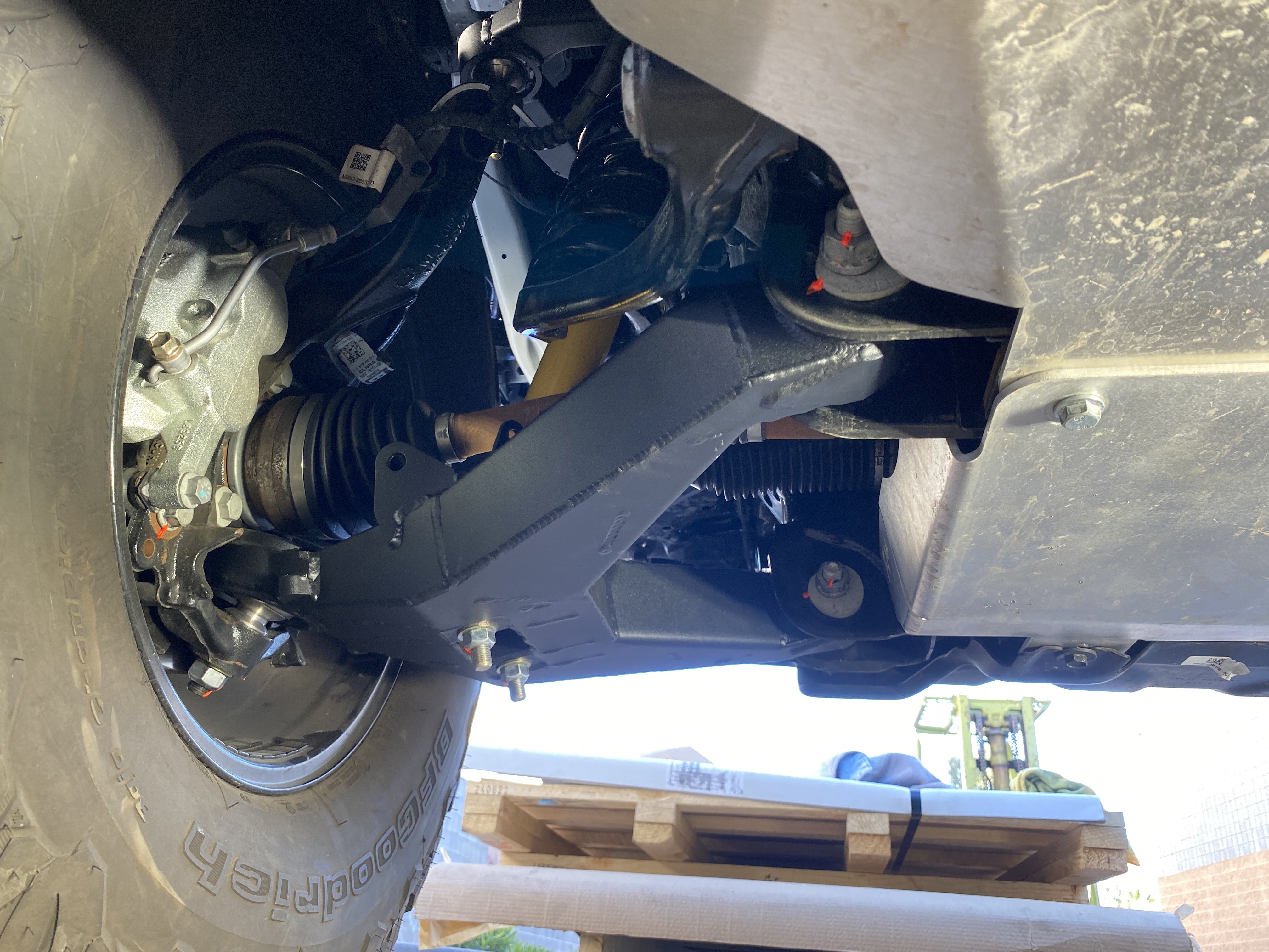 2021 and up Bronco fabricated lower arm kit with bypass shock mount, designed for stock length suspension systems.