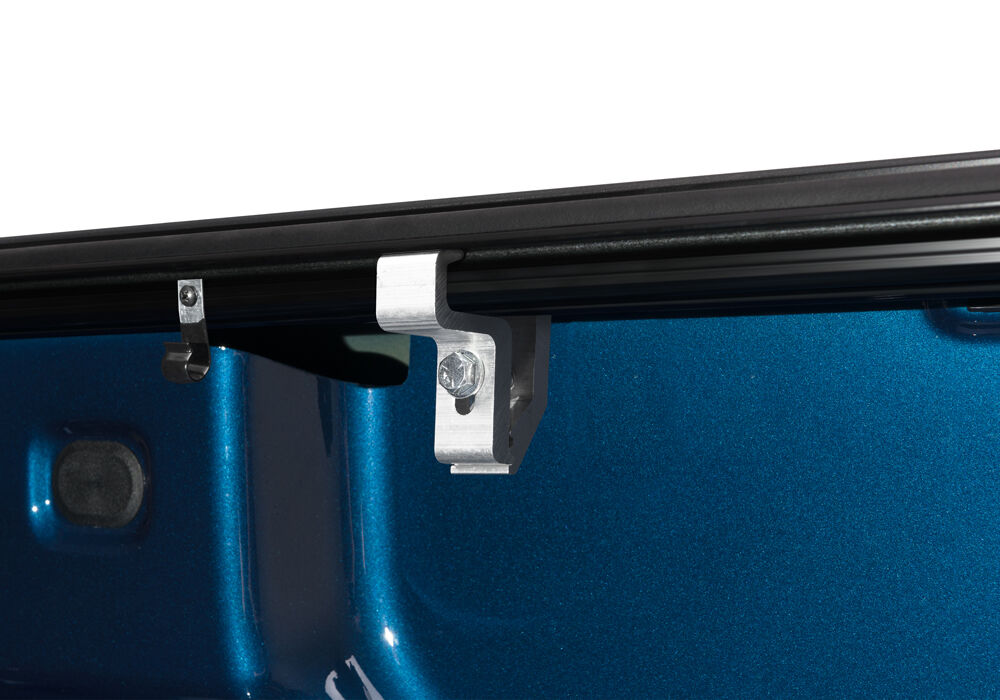 Tonneau Cover Flex 1999-2006 (2007 Classic) Silverado/Sierra 6 Foot 6 Inch Bed Std/Ext/Crew Cab Black Textured UnderCover
