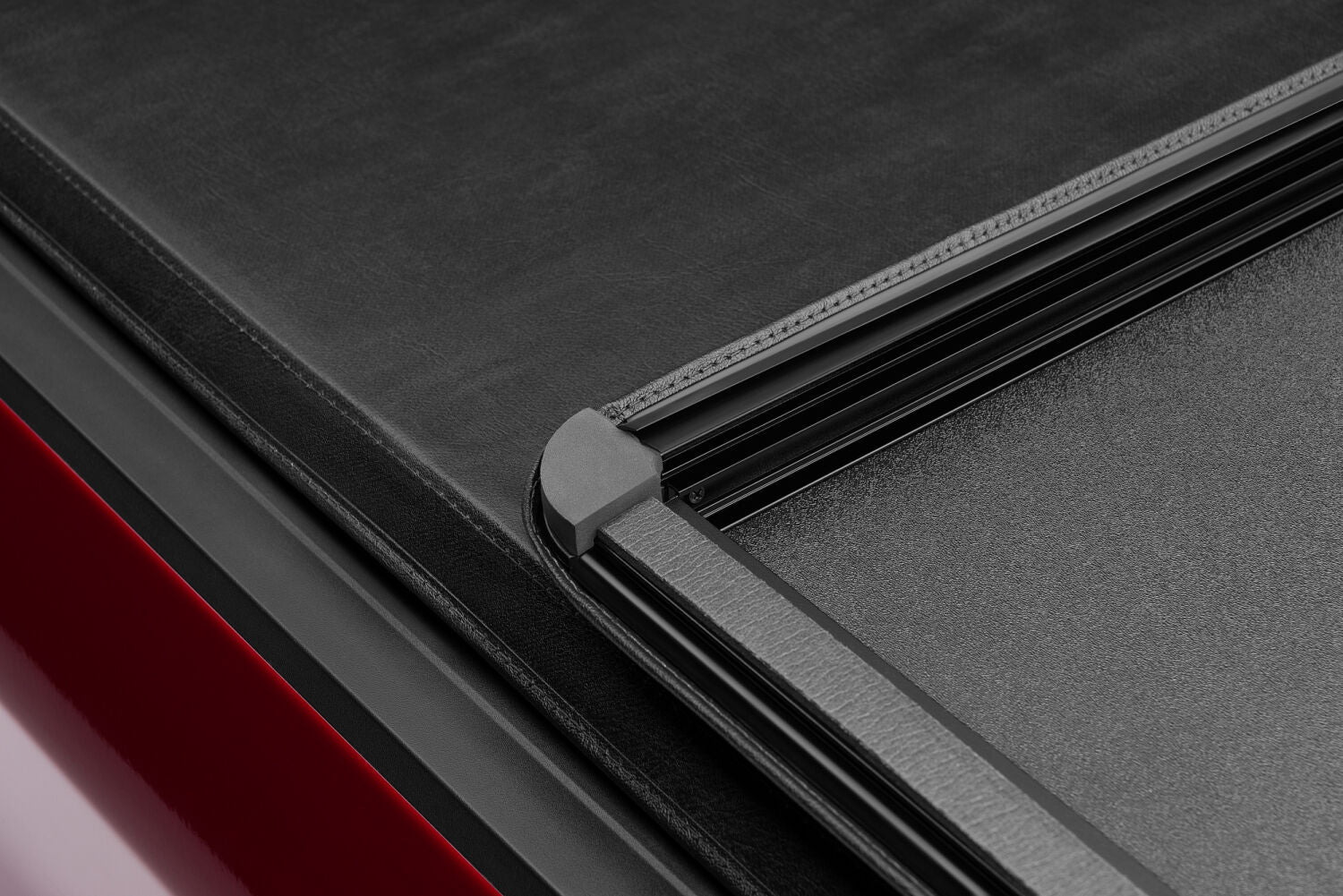 Hard Folding Tonneau Cover 21-26 Ford F-150 5 Foot 5 Inch Tonno Pro