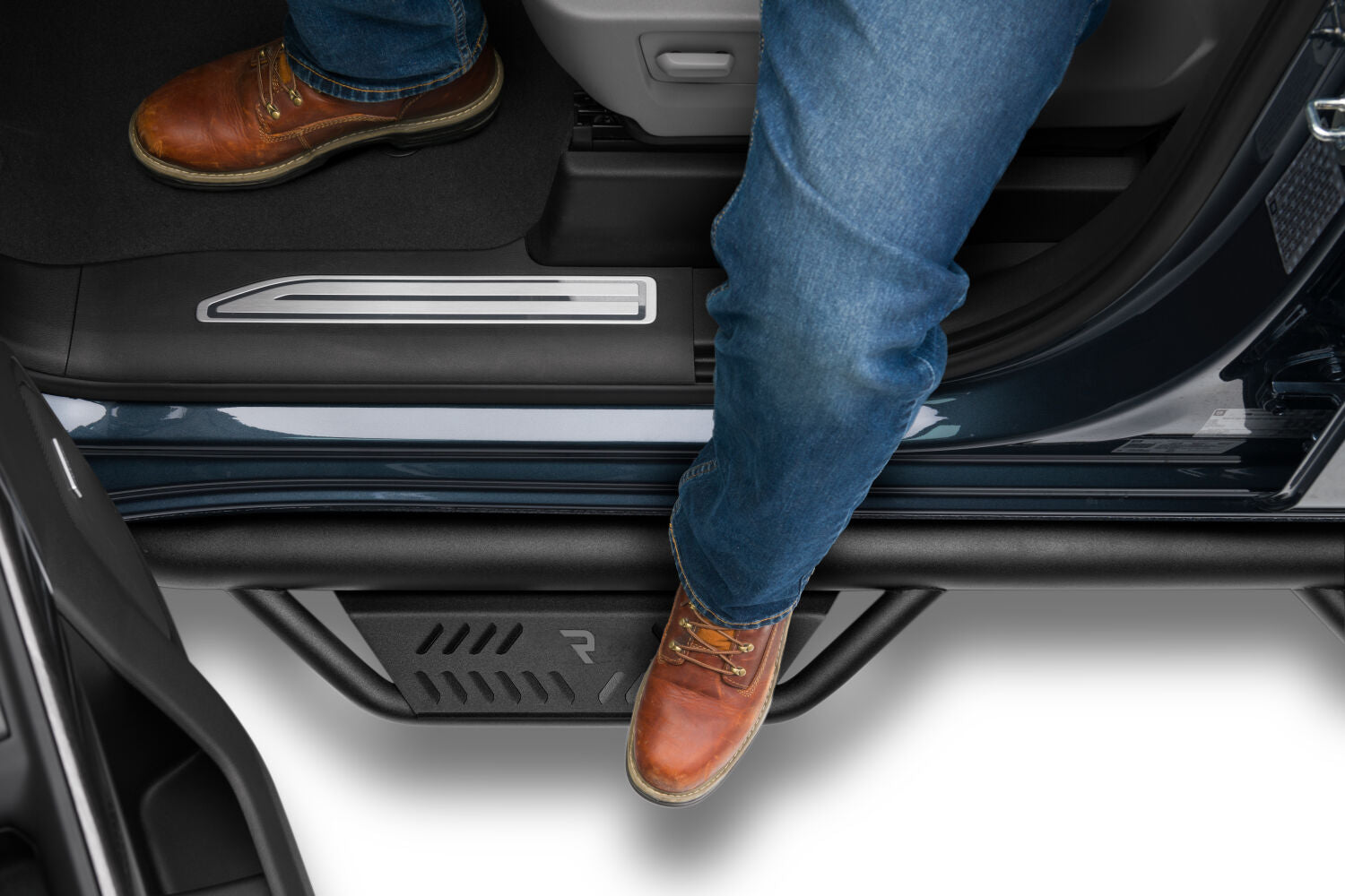 Podium Step LG Cab Length (2 Steps per Side) 3 Inch Main Tube Diameter 2019 (New Body Style)-2025 Chevy Silverado/GMC Sierra 1500/2020-2025 2500 HD/3500 HD Double Cab Textured Black NFab