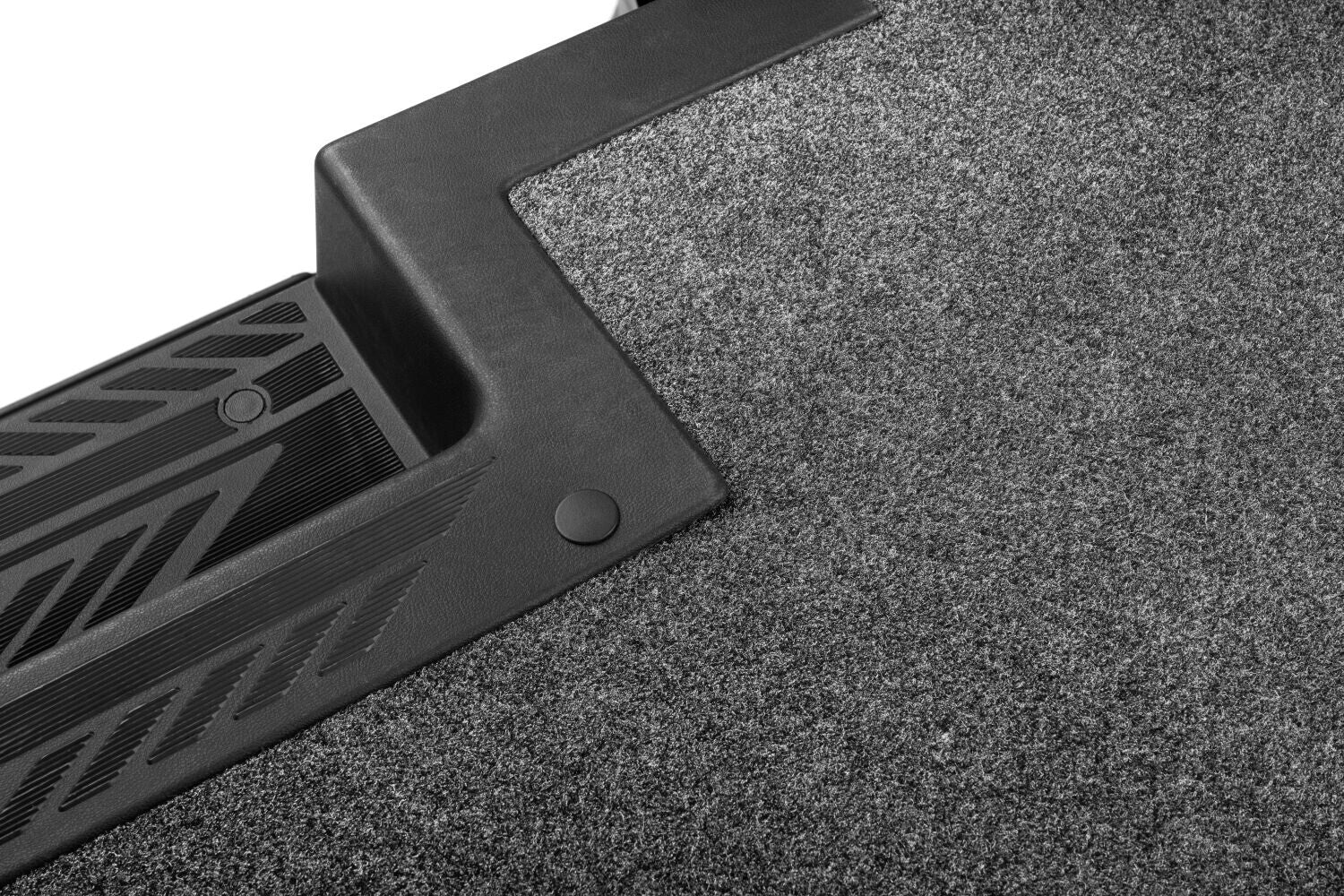 Guardian Impact Van Mat Max Grey 07-26 Dodge / Mercedes-Benz Husky Liners