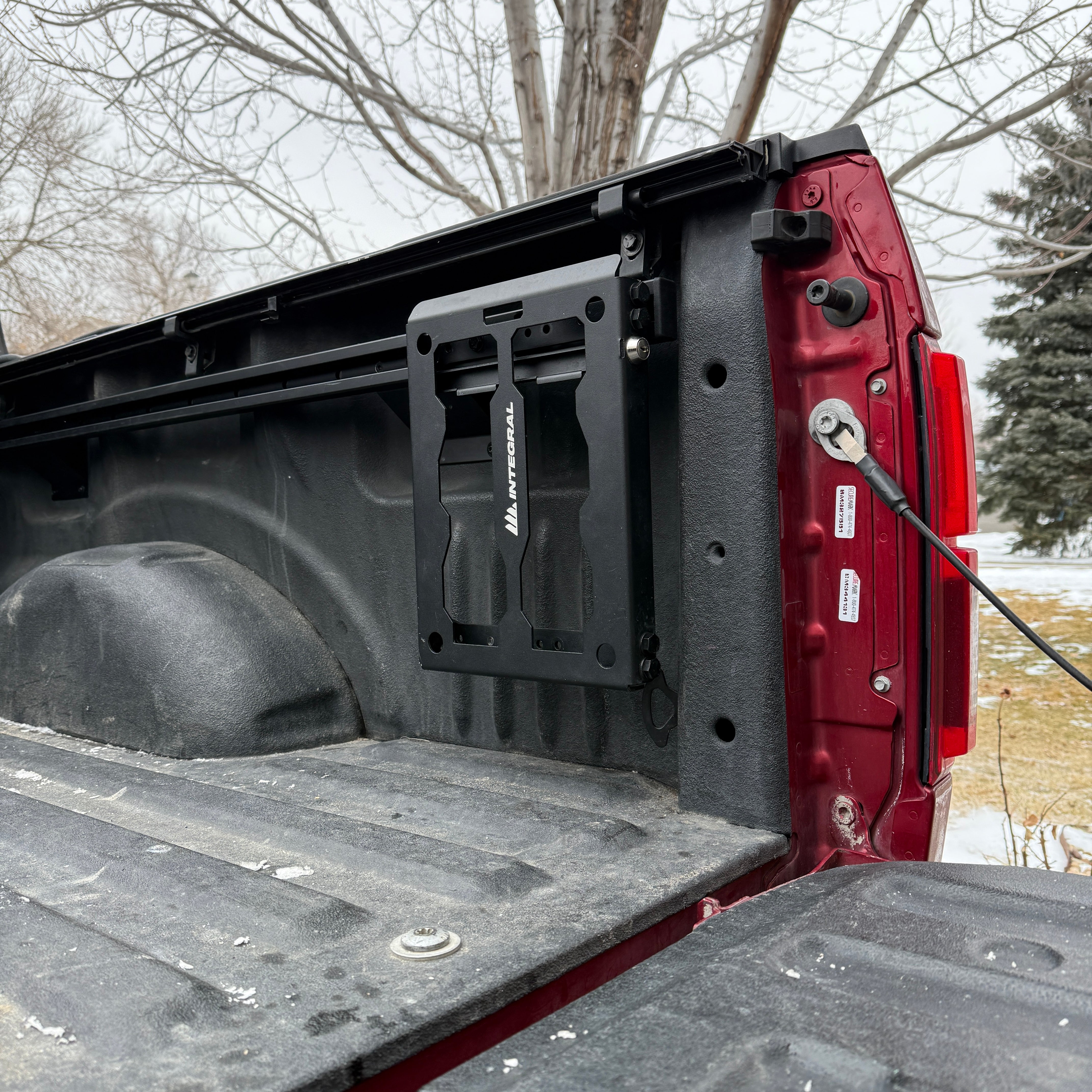 Integral Rails + Tie-down Cleats - Ford Super Duty 2017+