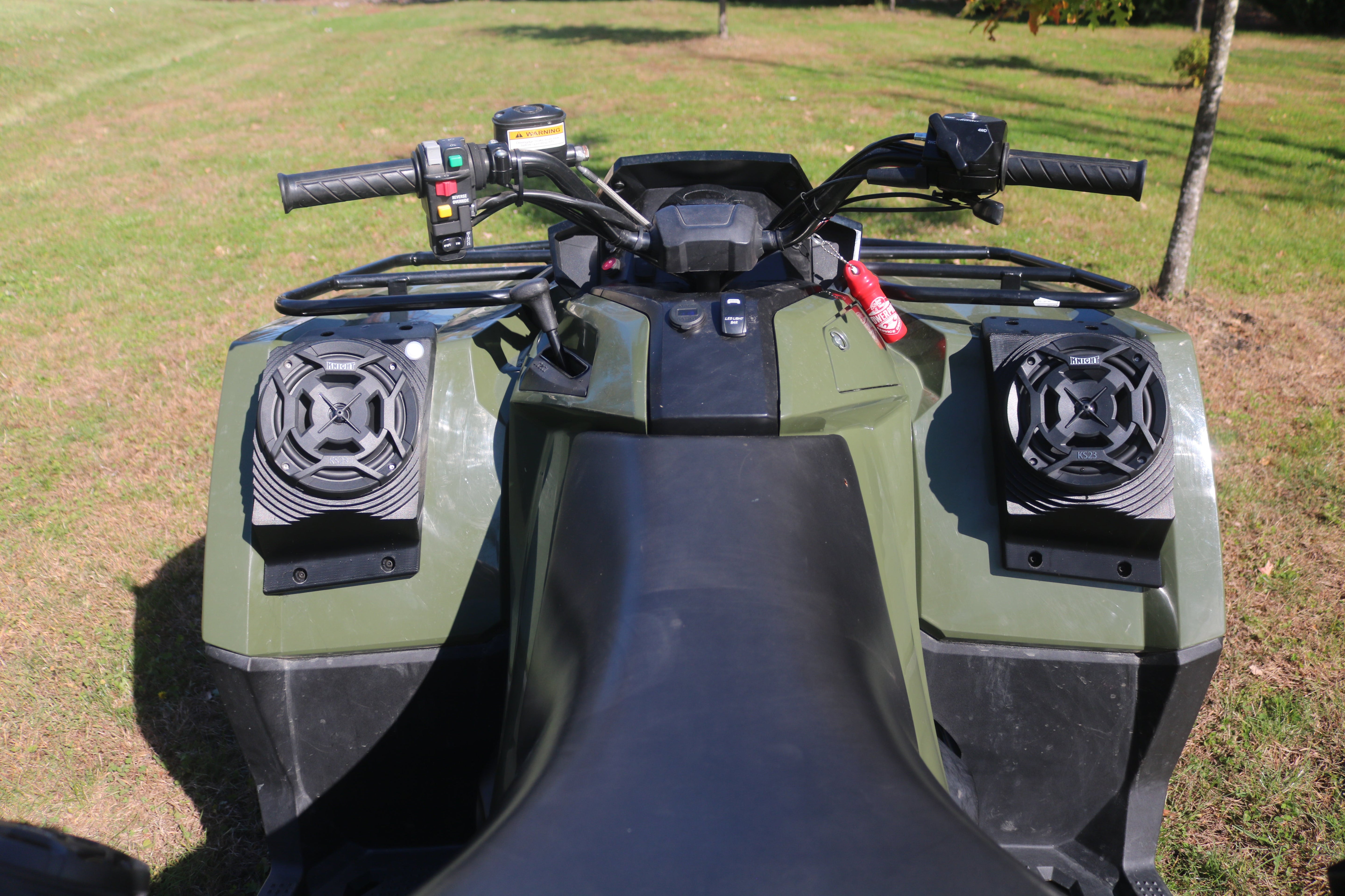 Tracker Offroad 570 (2017–2022) Custom Fit Waterproof Fender Speaker Pods