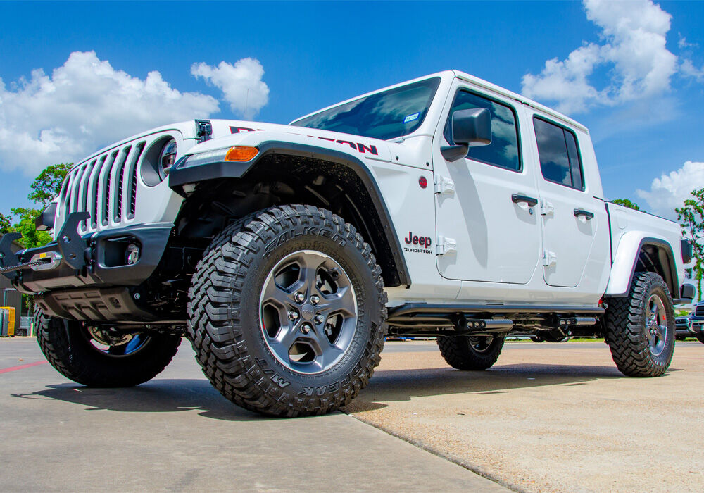 RKR Step System Full Length (1 Step Mount/1 Step per Side) 1.75 Inch Rails 2020-2025 Jeep Gladiator JT 4-Door Textured Black NFab