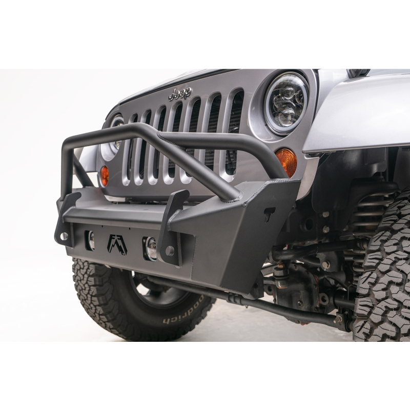 Fab Fours Stubby Bumper w/ Pre Runner Guard Model JK07-B1952-1
