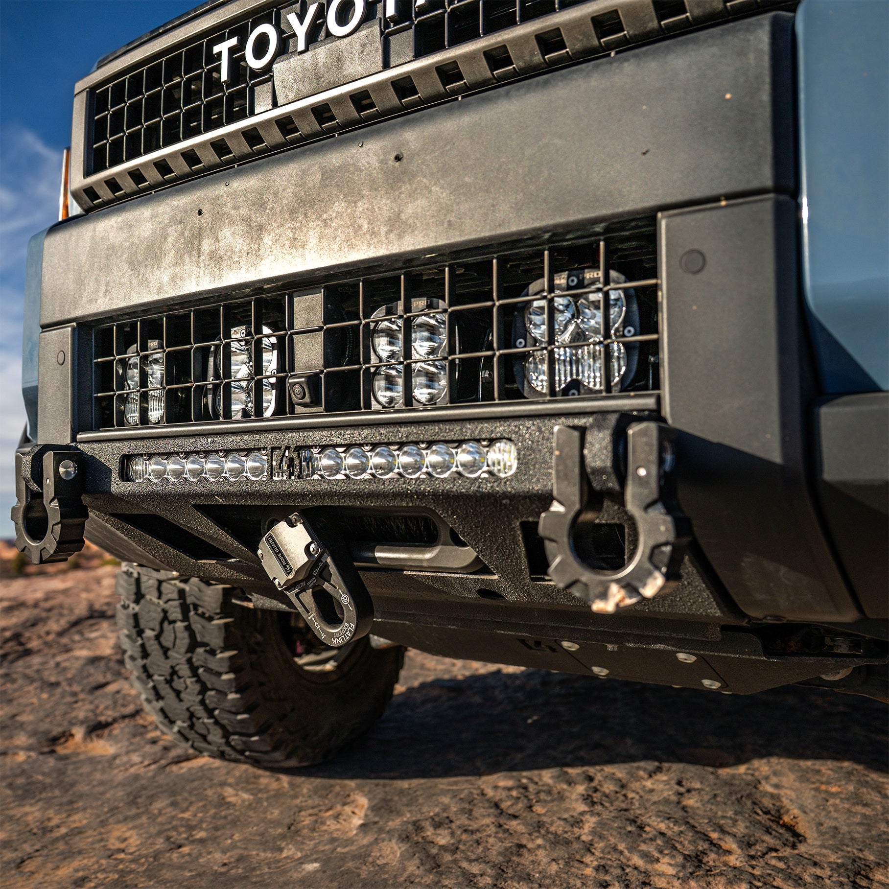 Land Cruiser Front Lo-Pro Winch Bumper / 250 Series / 2024+