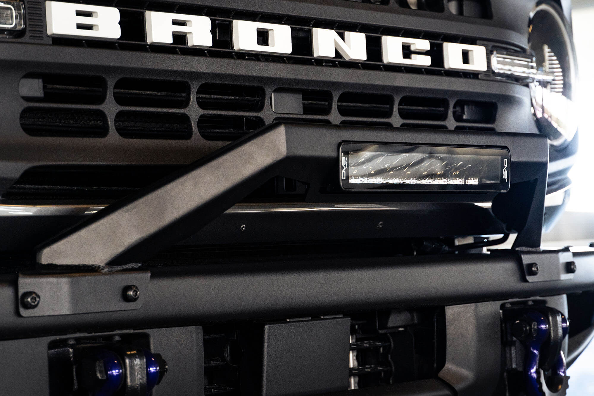 2021 2024 Ford Bronco Factory Modular Front Bumper Bull Bar DV8 Offroad