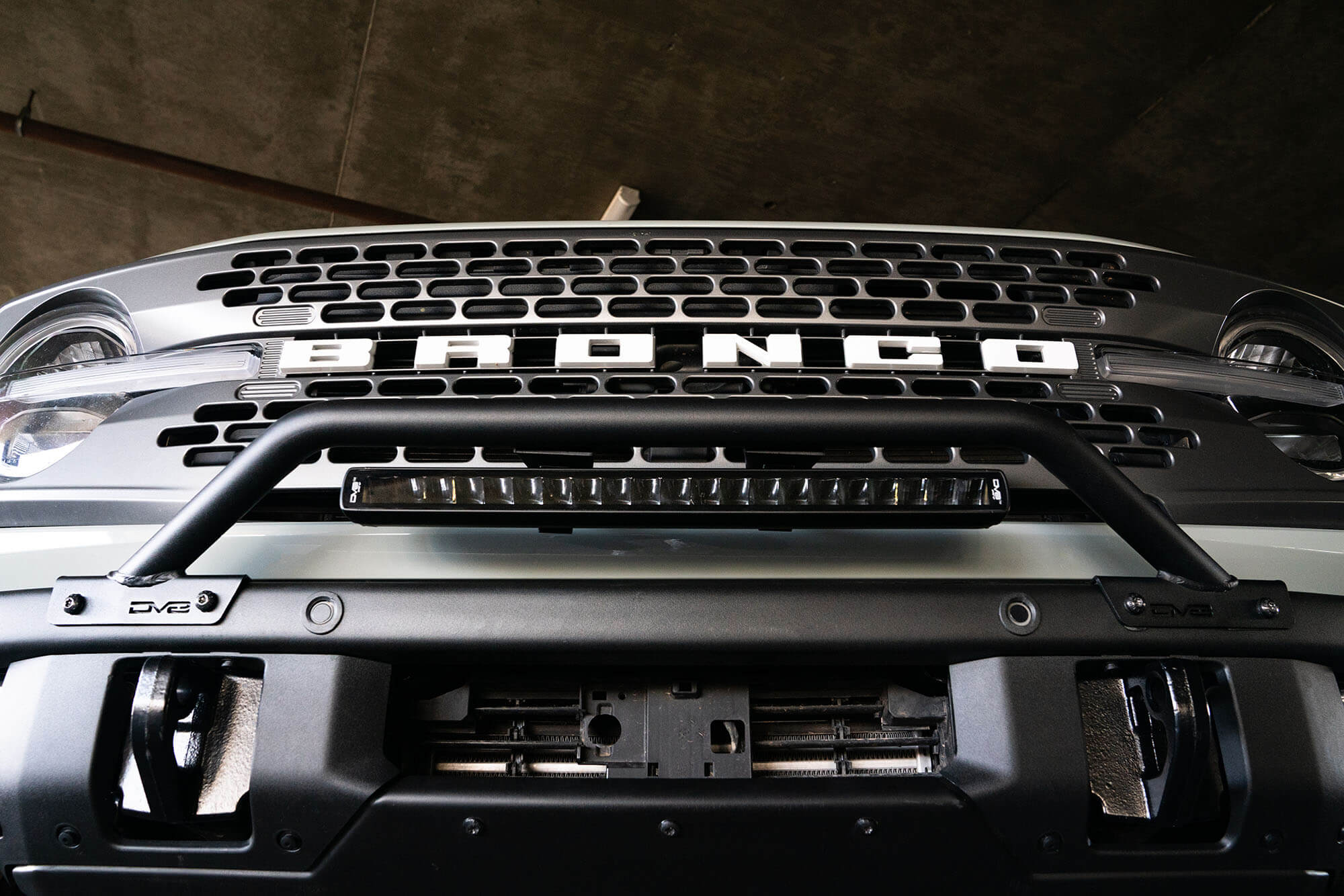 2021 2024 Ford Bronco Factory Bumper Bull Bar DV8 Offroad