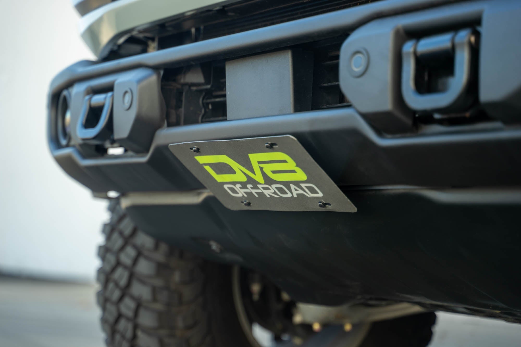 2021 2024 Ford Bronco Capable Bumper Slanted Front License Plate Mount DV8 Offroad