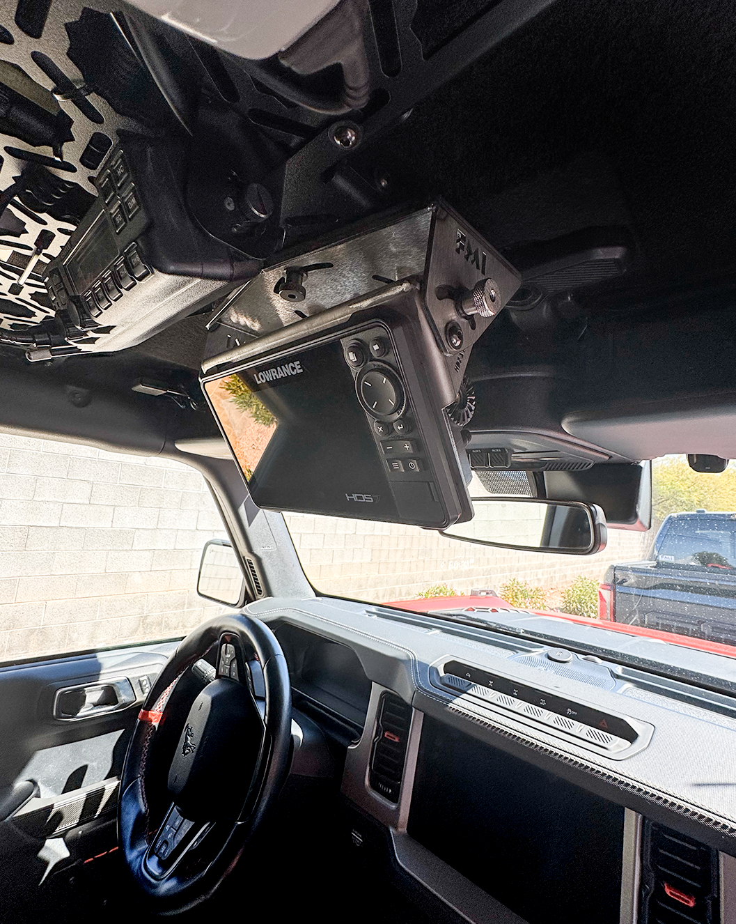 Fold Down Lowrance HDS7-LIVE GPS Mount - Bronco and Bronco Raptor Roof Mount
