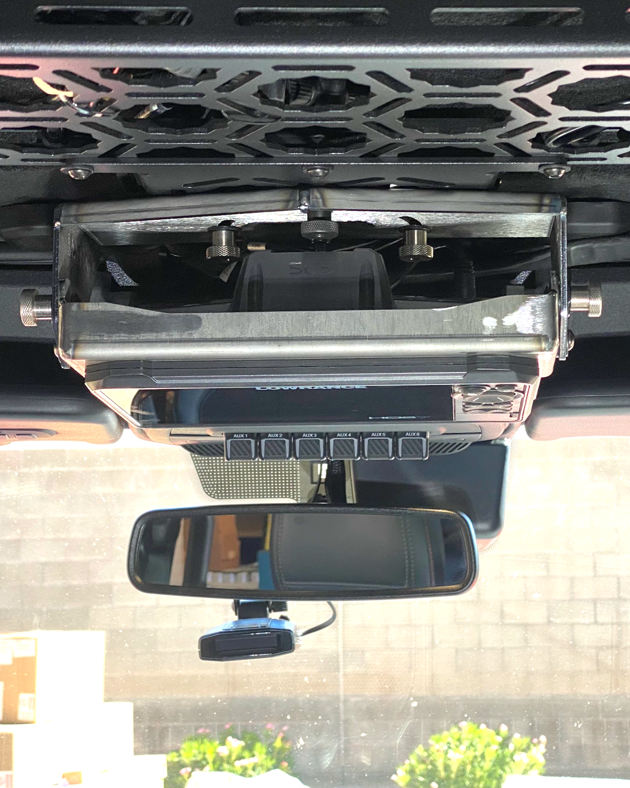 Fold Down Lowrance HDS7-LIVE GPS Mount - Bronco and Bronco Raptor Roof Mount