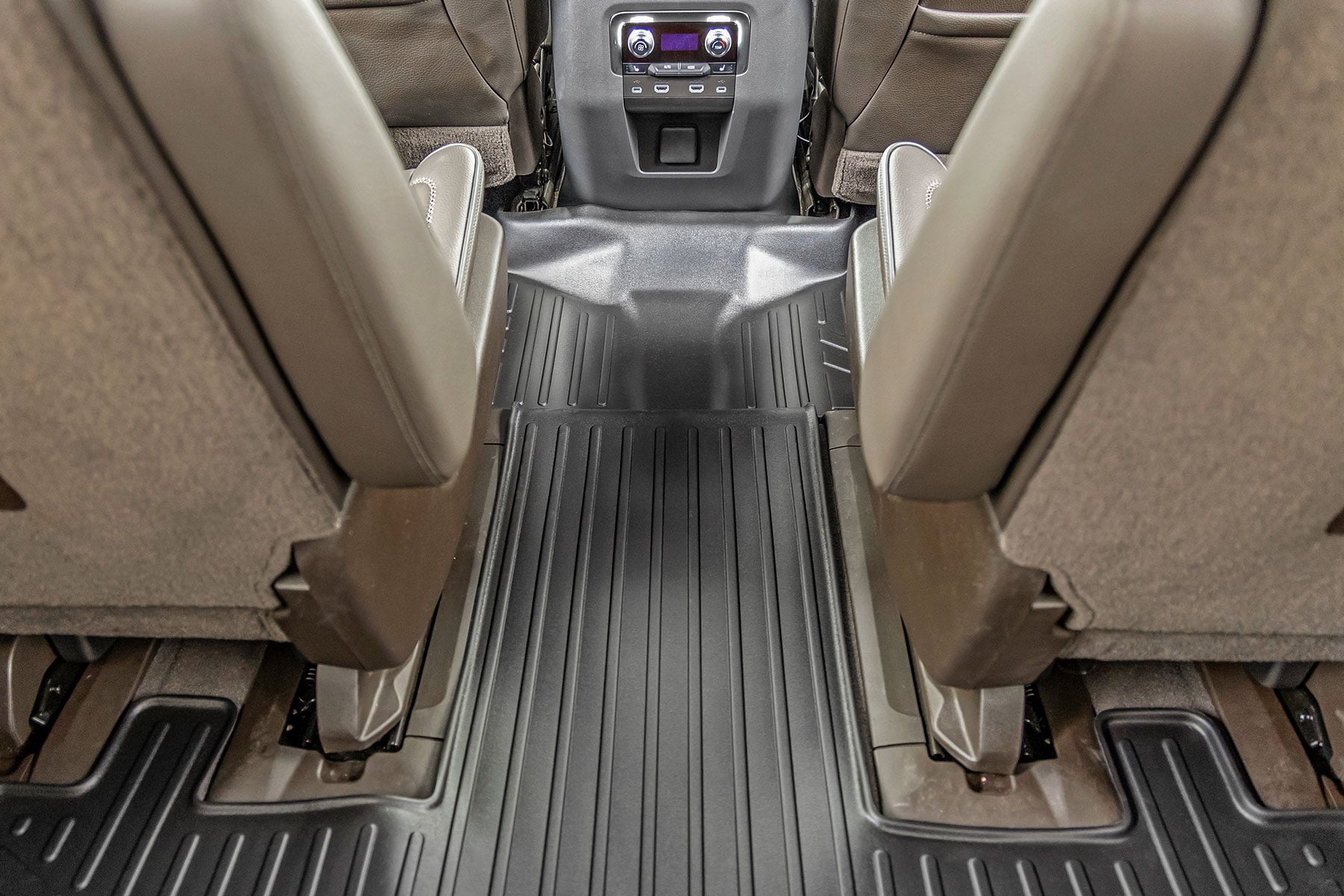Floor Mats FR & RR FR/RR Bucket Chevy/GMC Tahoe/Yukon 2WD/4WD (21-26) Rough Country