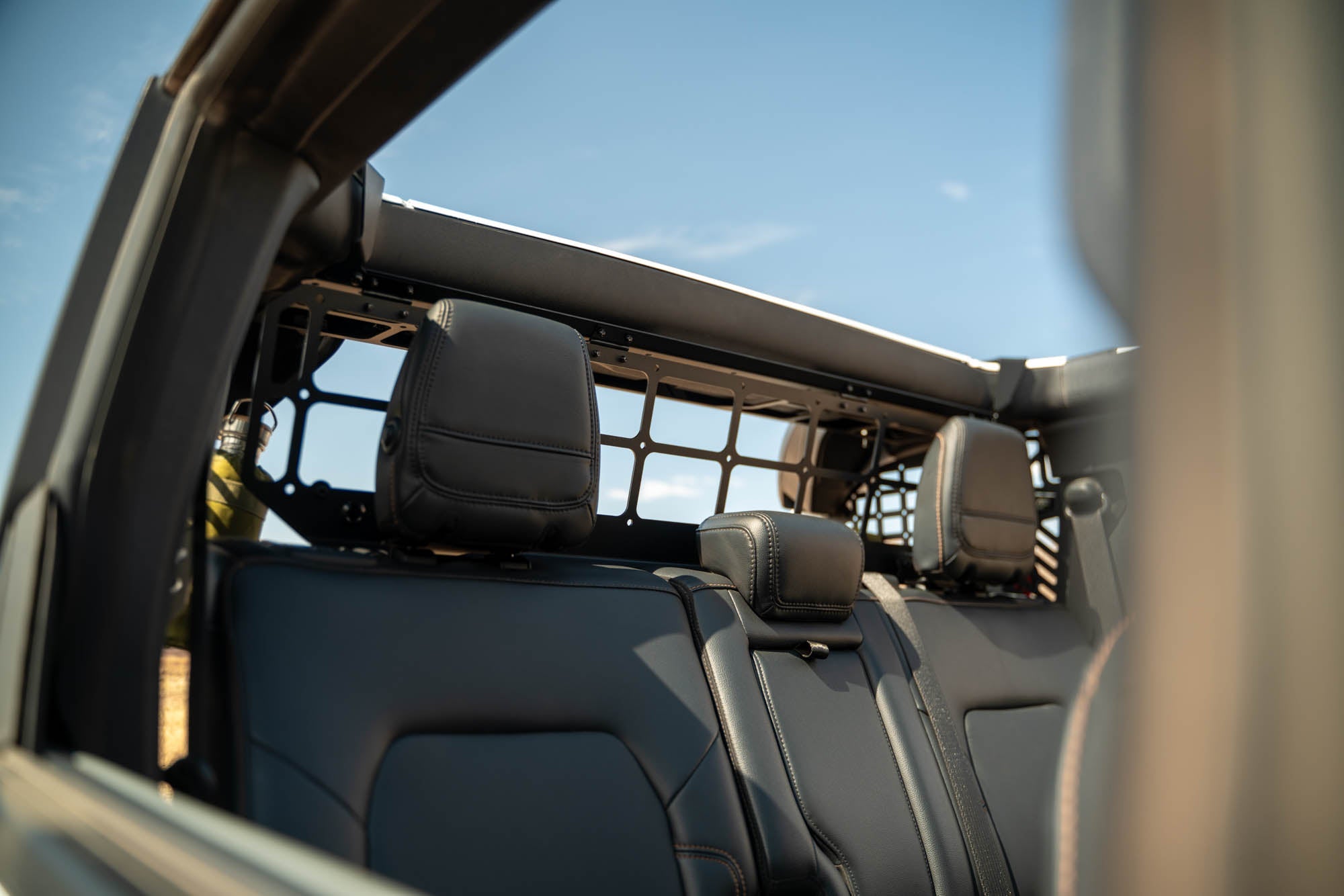 2021 2024 Ford Bronco Dog Barrier DV8 Offroad