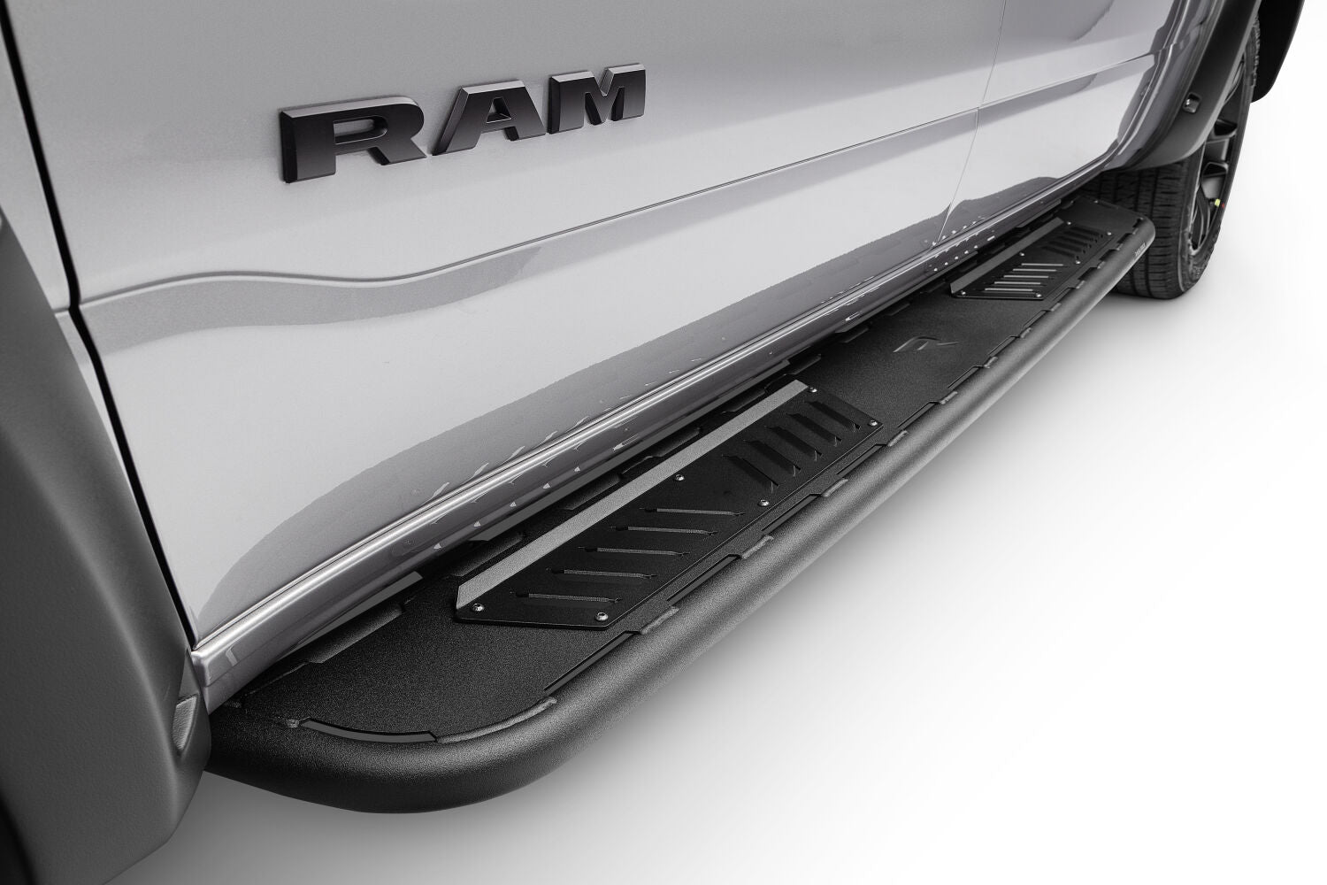 Roan Running Boards Cab Length (2 Steps per Side) 2015.5-2018 (2019-2024 Classic) Ram 15000/2019-2025 2500/3500 Crew Cab Textured Black NFab