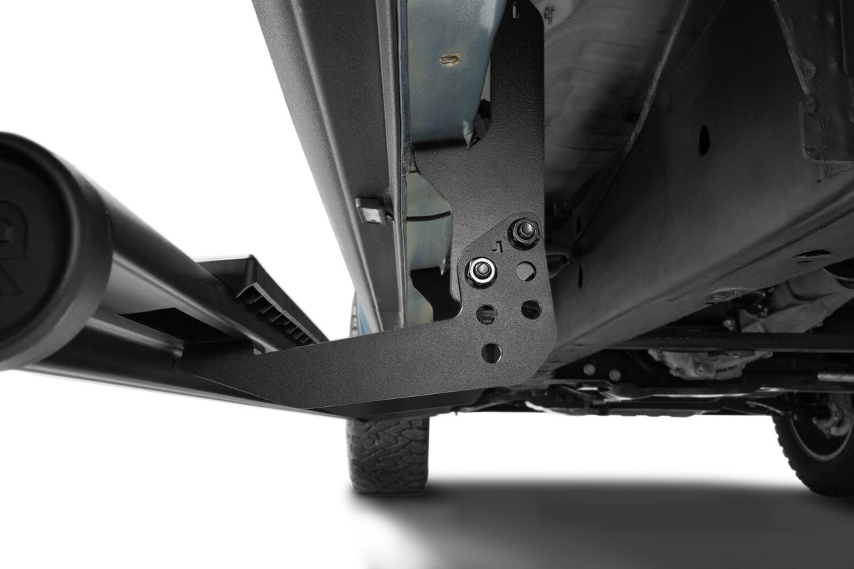 Traxio 3 Inch Nerf Bars 19-26 GM Silverado/Sierra 1500 20-26 GM Silverado/Sierra 2500/3500 Double Cab Textured Black N Fab