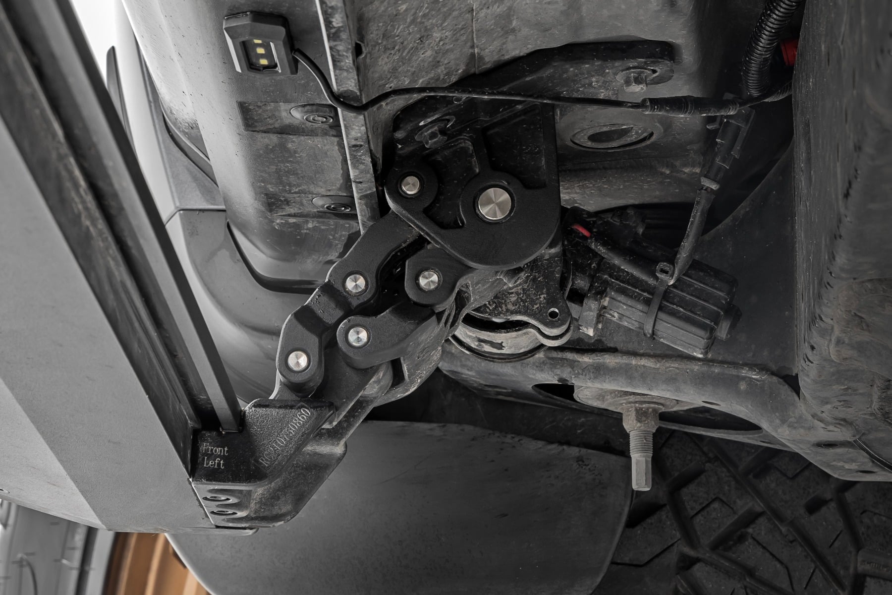 Power Running Boards Dual Electric Motor Toyota 4Runner 2WD/4WD (10-24) Rough Country