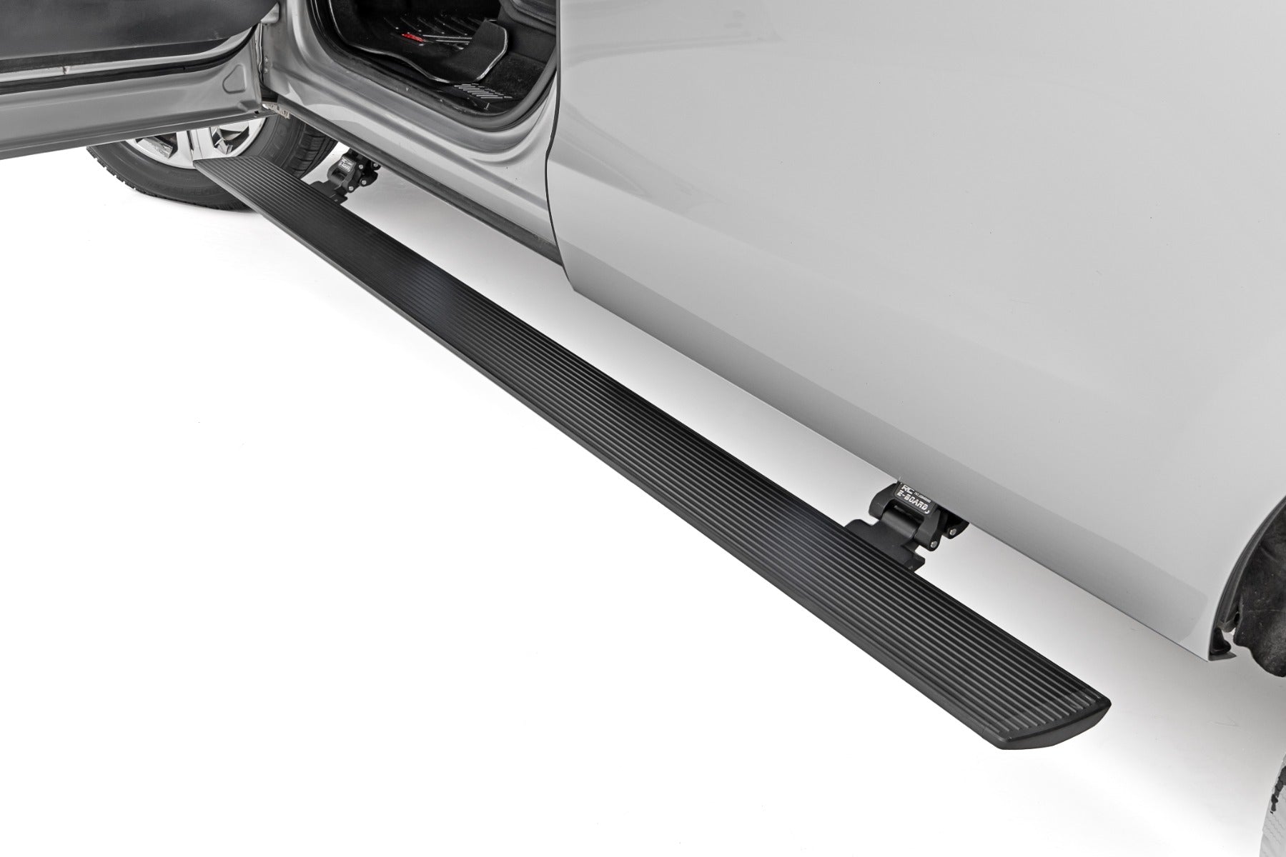 Power Running Boards Dual Electric Motor Ford Expedition 2WD/4WD (18-25) Rough Country