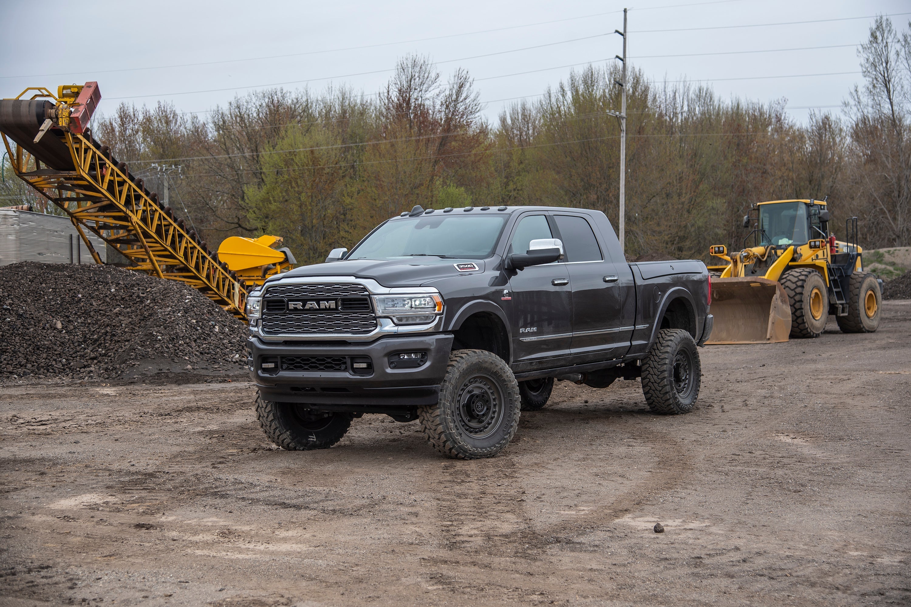 5.5 inch lift kit with 4-link installed on a Ram 2500 4WD truck, showcasing enhanced off-road capability and stance.