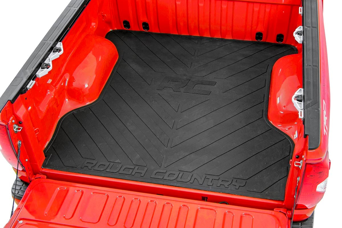 Bed Mat 6 Foot 7 Inch Bed RC Logo Chevy/GMC Sierra 1500 (19-26)/Silverado 1500 (19-26) Rough Country