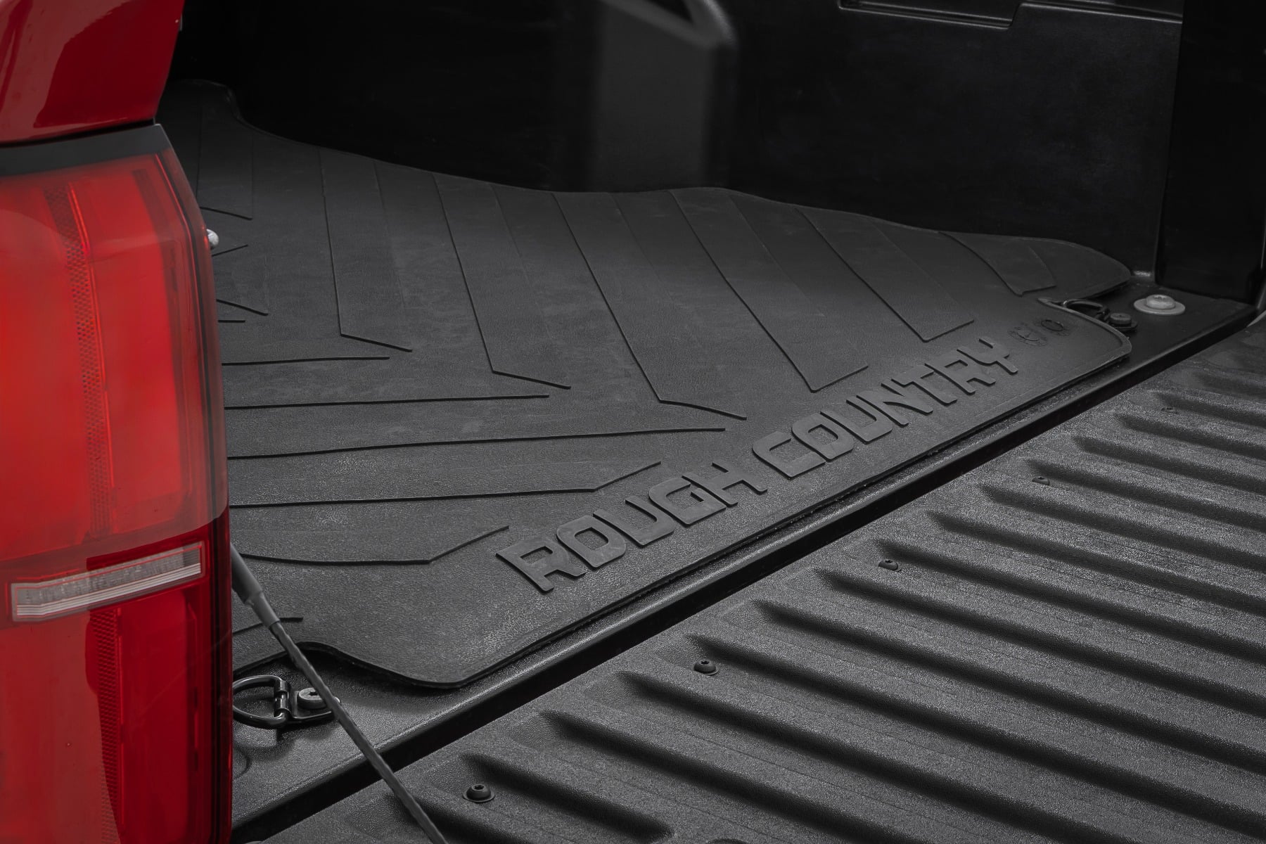 Bed Mat 5 Foot Bed RC Logo Toyota Tacoma 2WD/4WD (2024-2026) Rough Country