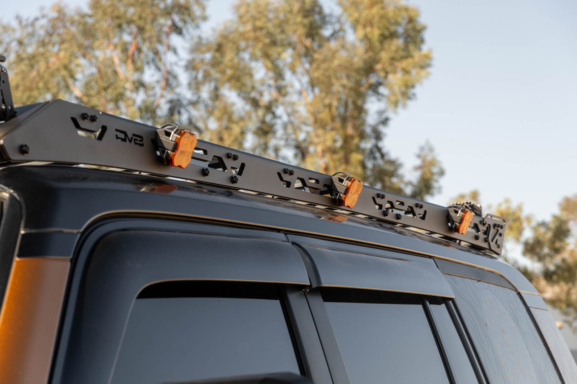 2024 2025 Toyota Land Cruiser & Lexus GX 550 Roof Rack Light Mount DV8 Offroad