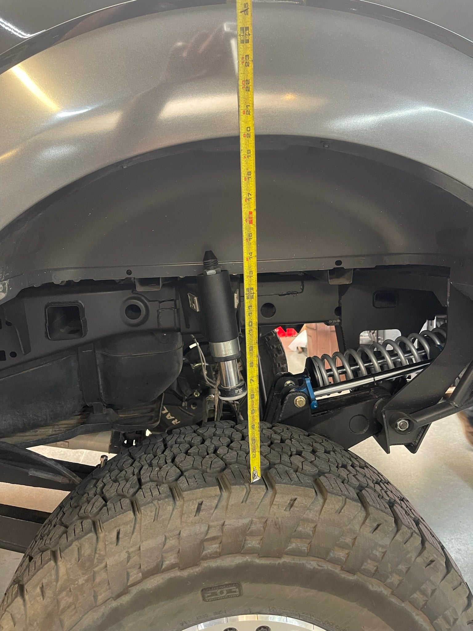 2017-2020 Raptor Long Travel 5-Link Rear Suspension Conversion Kit showing 19 inches of travel measurement on an F150.