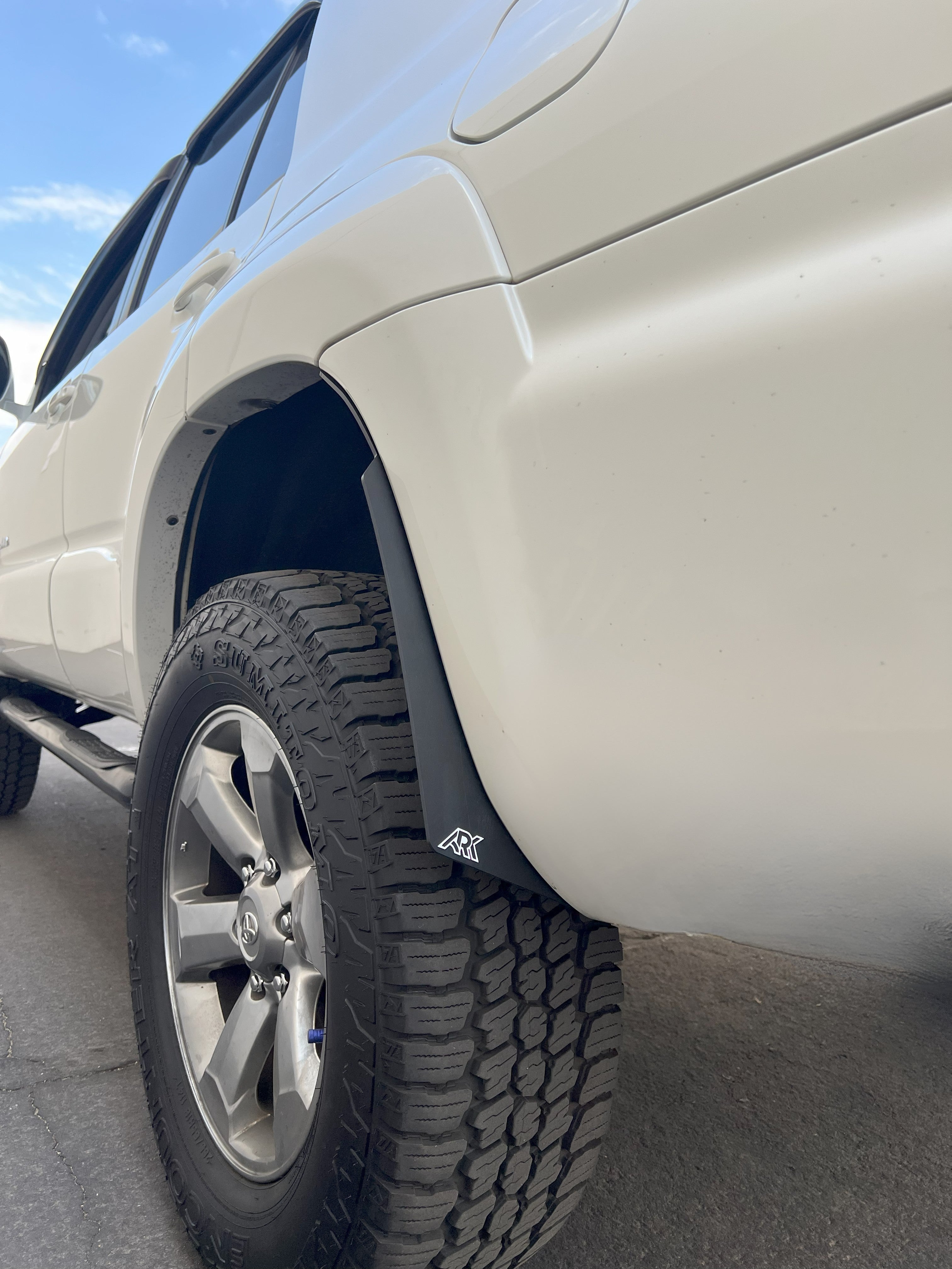 2006-2009 Toyota 4Runner with Micro Flare Mud Flap Deletes showcasing a sleek design and rugged tire profile.