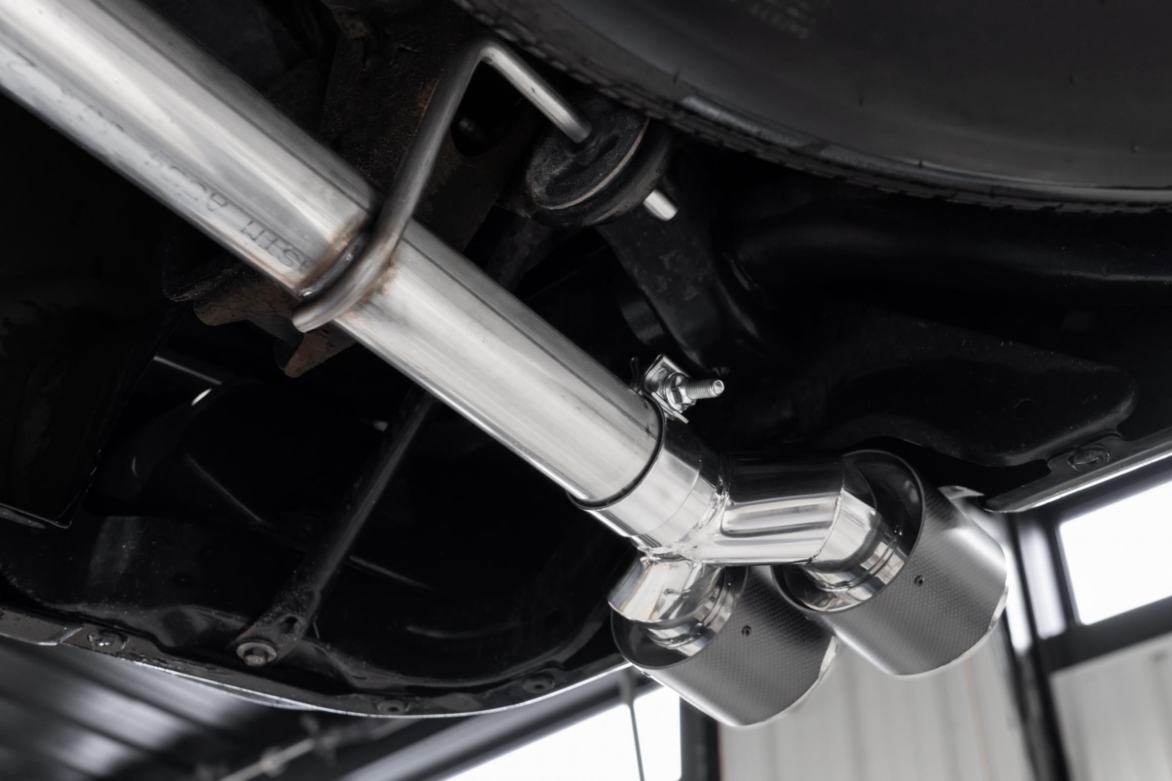3.0 inch Cat-Back 2.5 inch Dual Split Rear Quad Carbon Fiber Tips 4.0 inch OD Dual Out 19-24 Silverado/Sierra 1500 MBRP