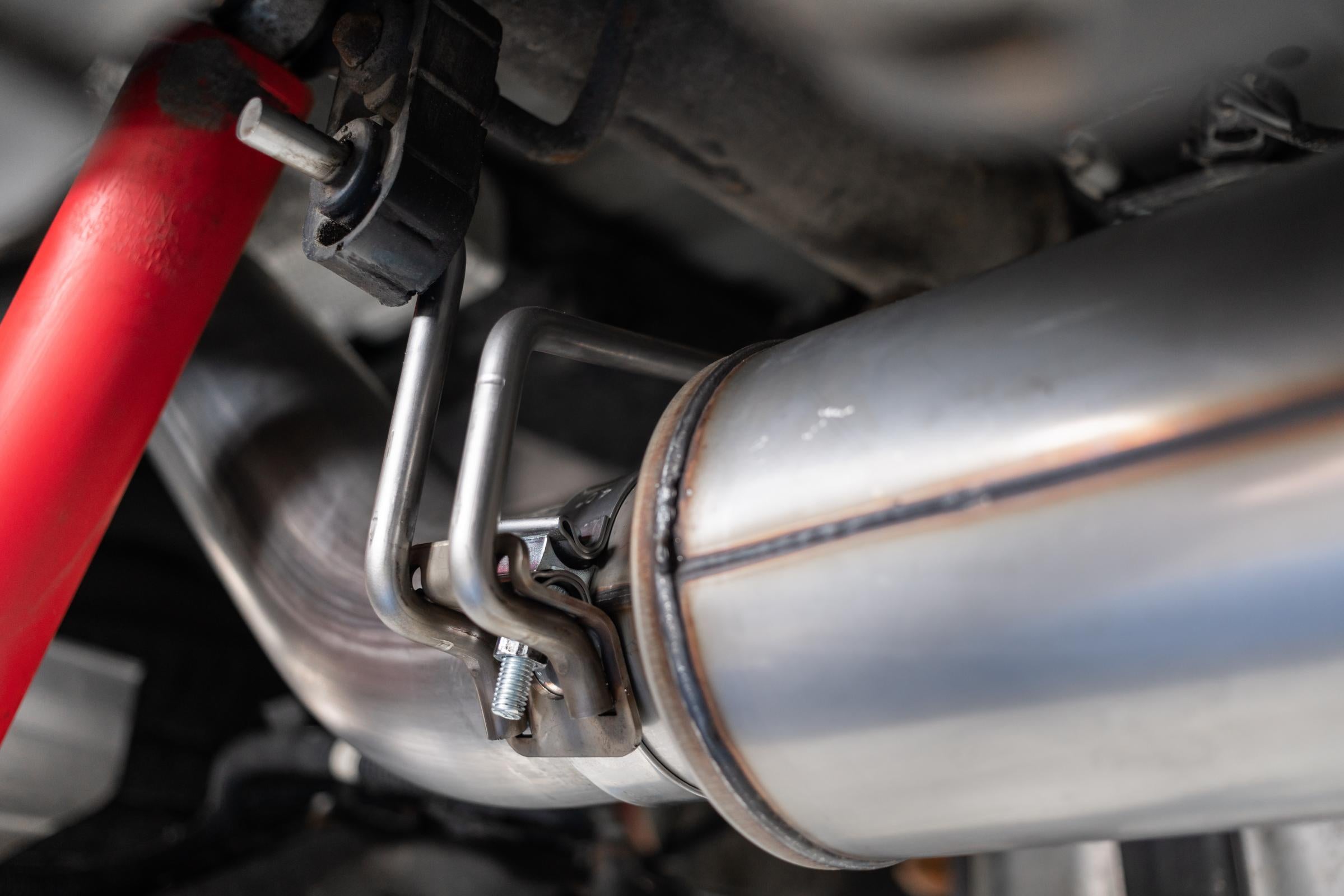  4 Inch Cat Back Exhaust System Single Side Exit 20-Up Silverado/Sierra 2500/3500 HD 6.6L V8 Armor Lite MBRP