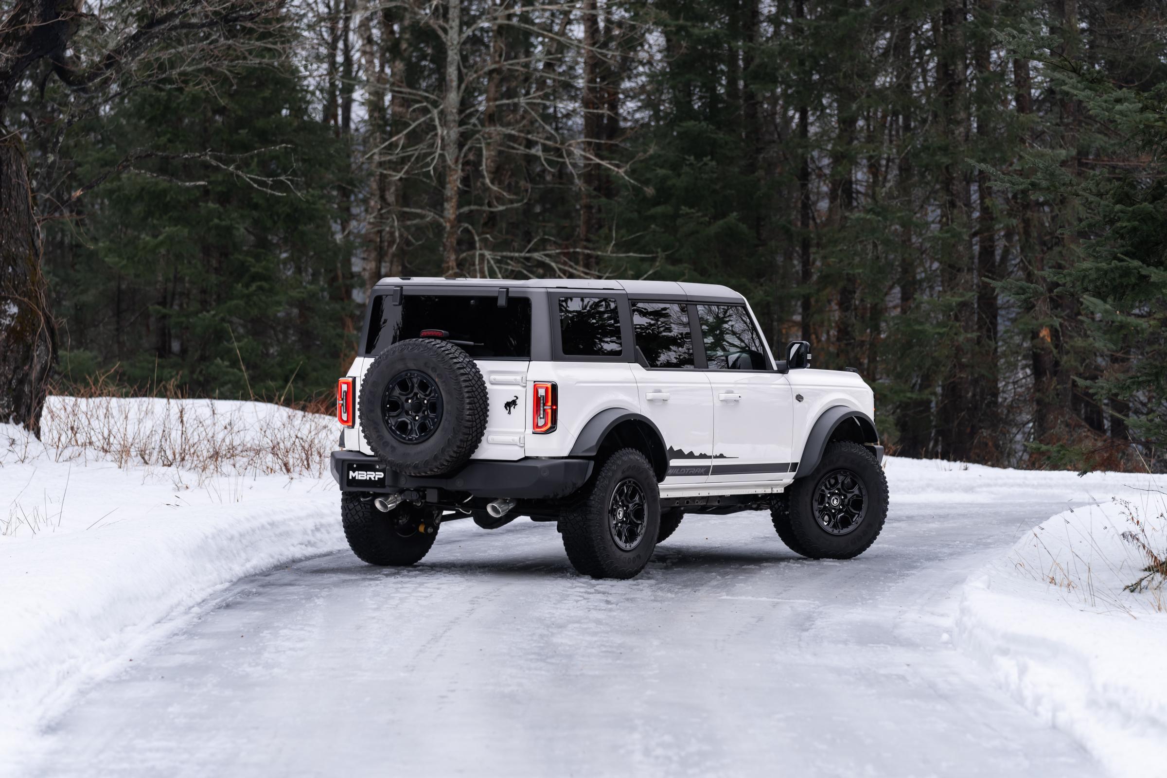 21-Up Ford Bronco 2.3L/2.7L EcoBoost 2/4-Door T304 Stainless Steel 3 Inch Cat-Back Dual Split Rear MBRP