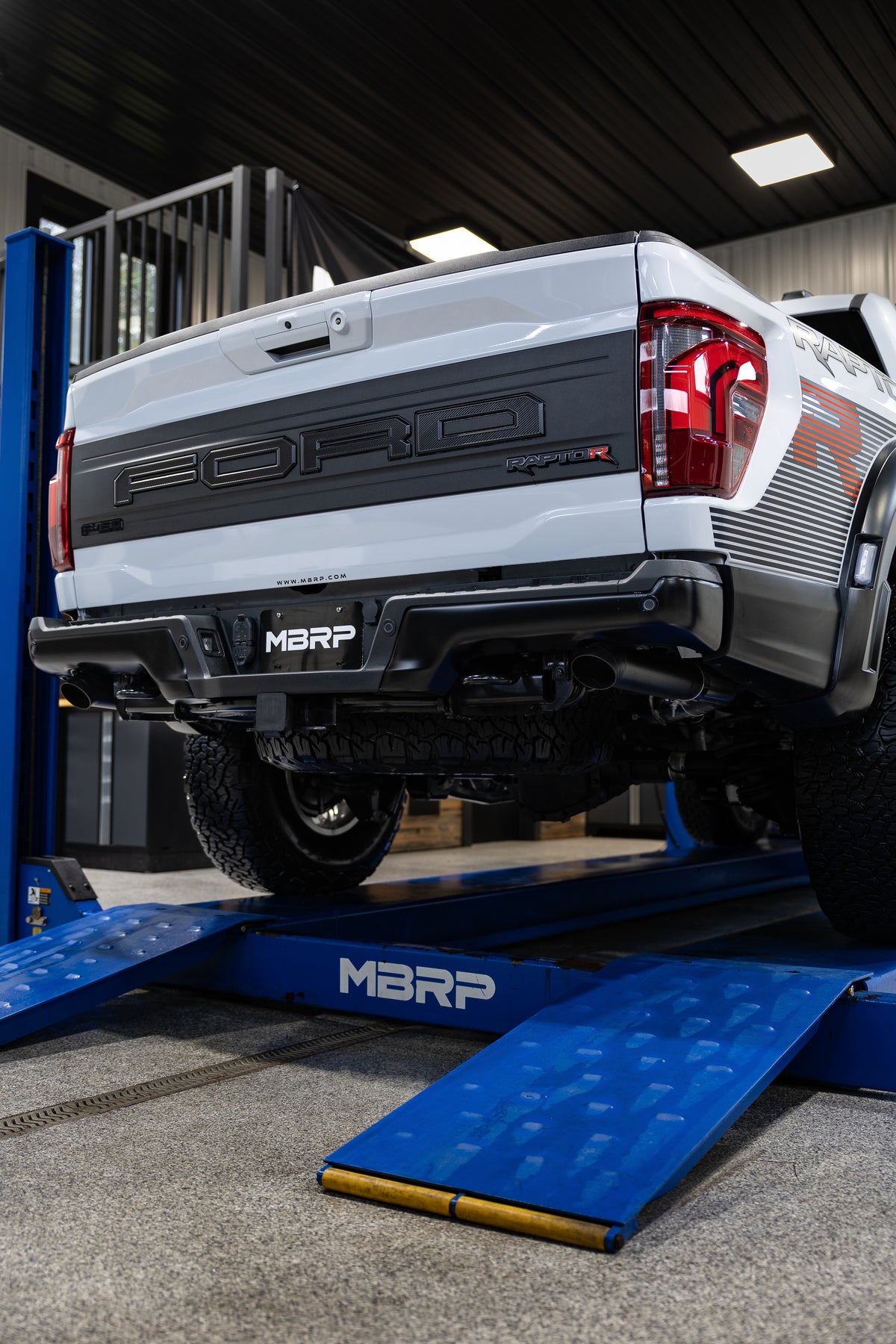 22-Present Ford F-150 Raptor 3.5L and Raptor R 5.2L Armor BLK 3-Inch Axle-Back Dual Split Rear Turn Down MBRP