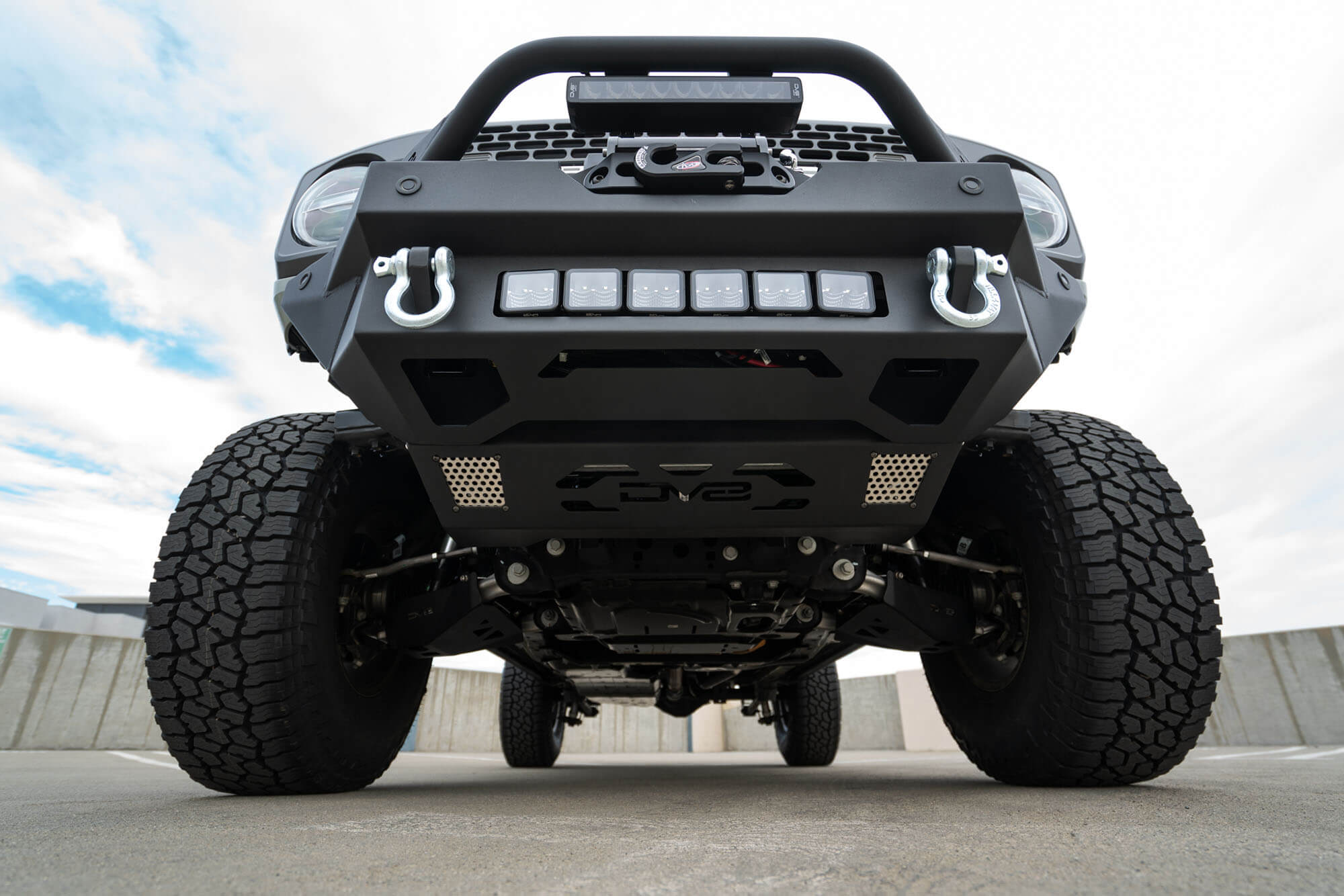 2021 2024 Ford Bronco Steel Front Skid Plate DV8 Offroad