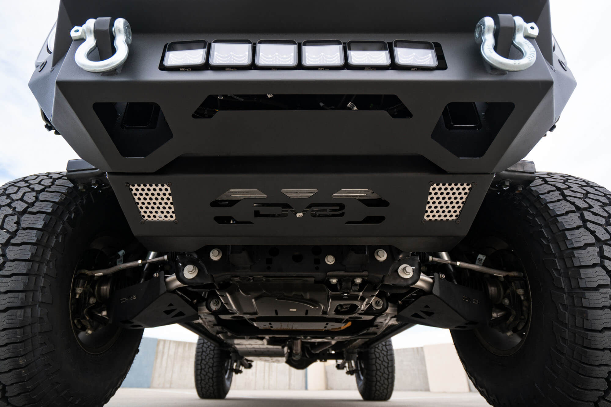 2021 2024 Ford Bronco Steel Front Skid Plate DV8 Offroad