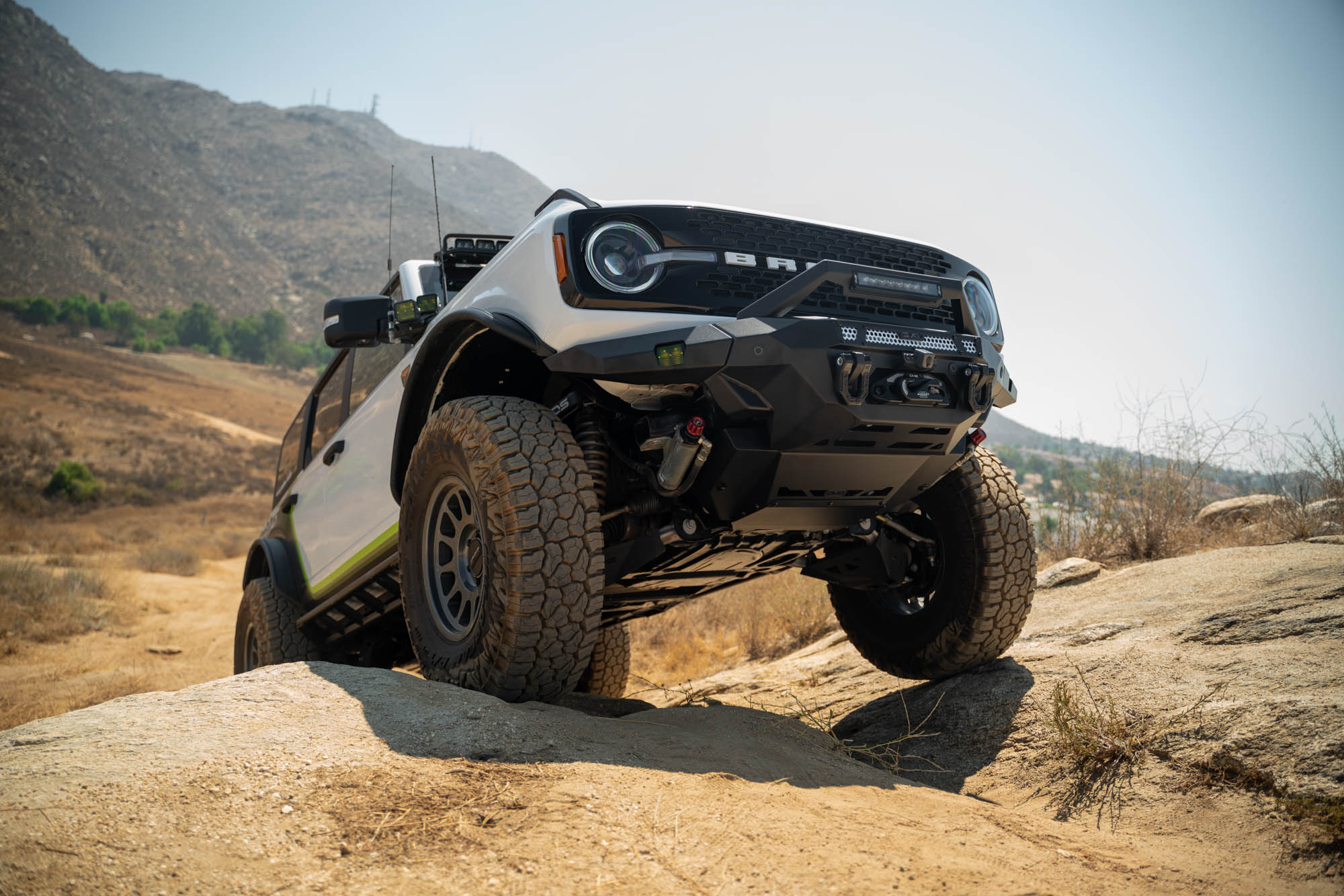 2021 2024 Ford Bronco Low Pro Skid Plate DV8 Offroad