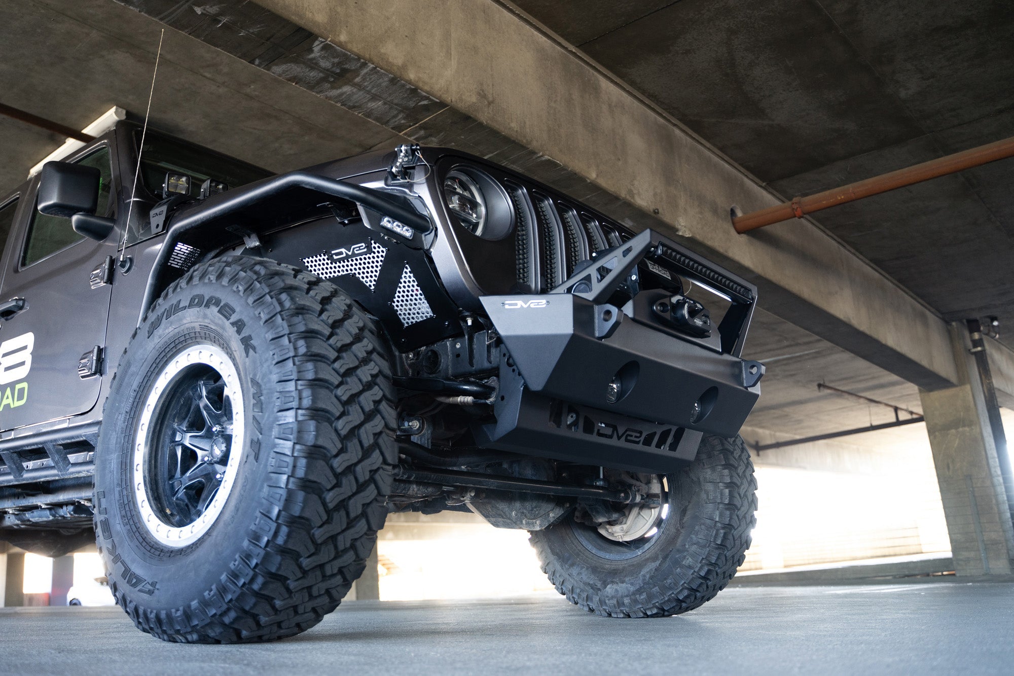 2018=2025 Jeep Wrangler JL JL Gladiator JT Front Bumper Sway Bar Disconnect Motor Skid Plate DV8 Offroad
