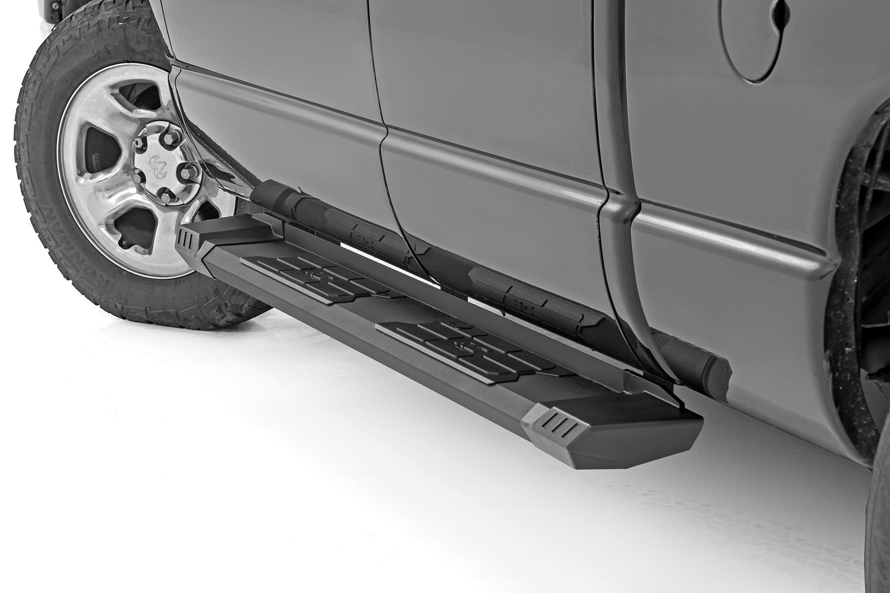 HD2 Aluminum Running Boards Quad Cab Ram 2500/3500 2WD/4WD (2003-2010) Rough Country