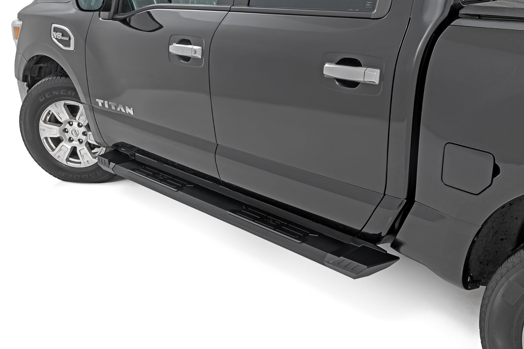 HD2 Aluminum Running Boards Crew Cab Nissan Titan 2WD/4WD (2004-2024) Rough Country