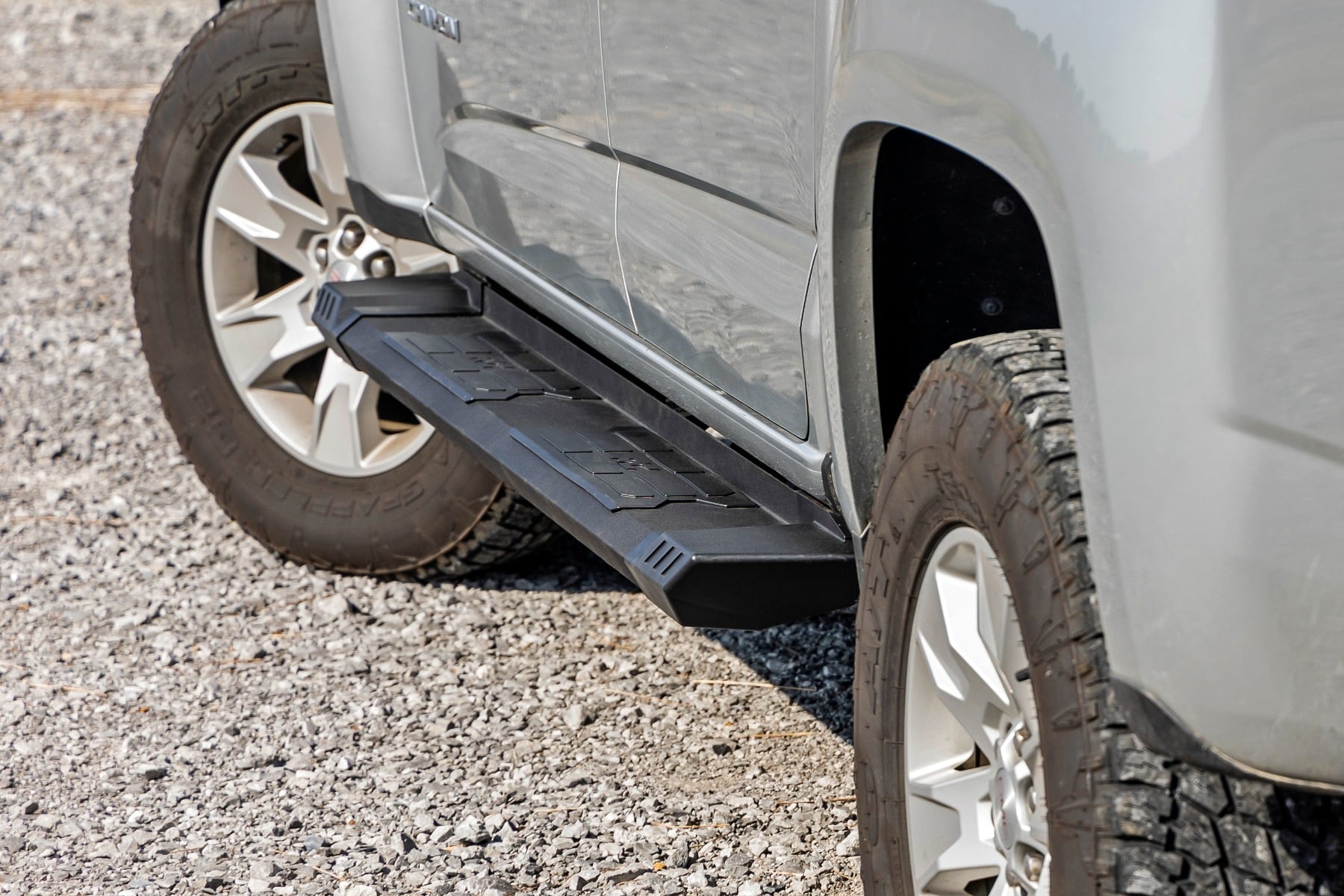 HD2 Aluminum Running Boards Crew Cab Chevy/GMC Canyon/Colorado (15-26) Rough Country